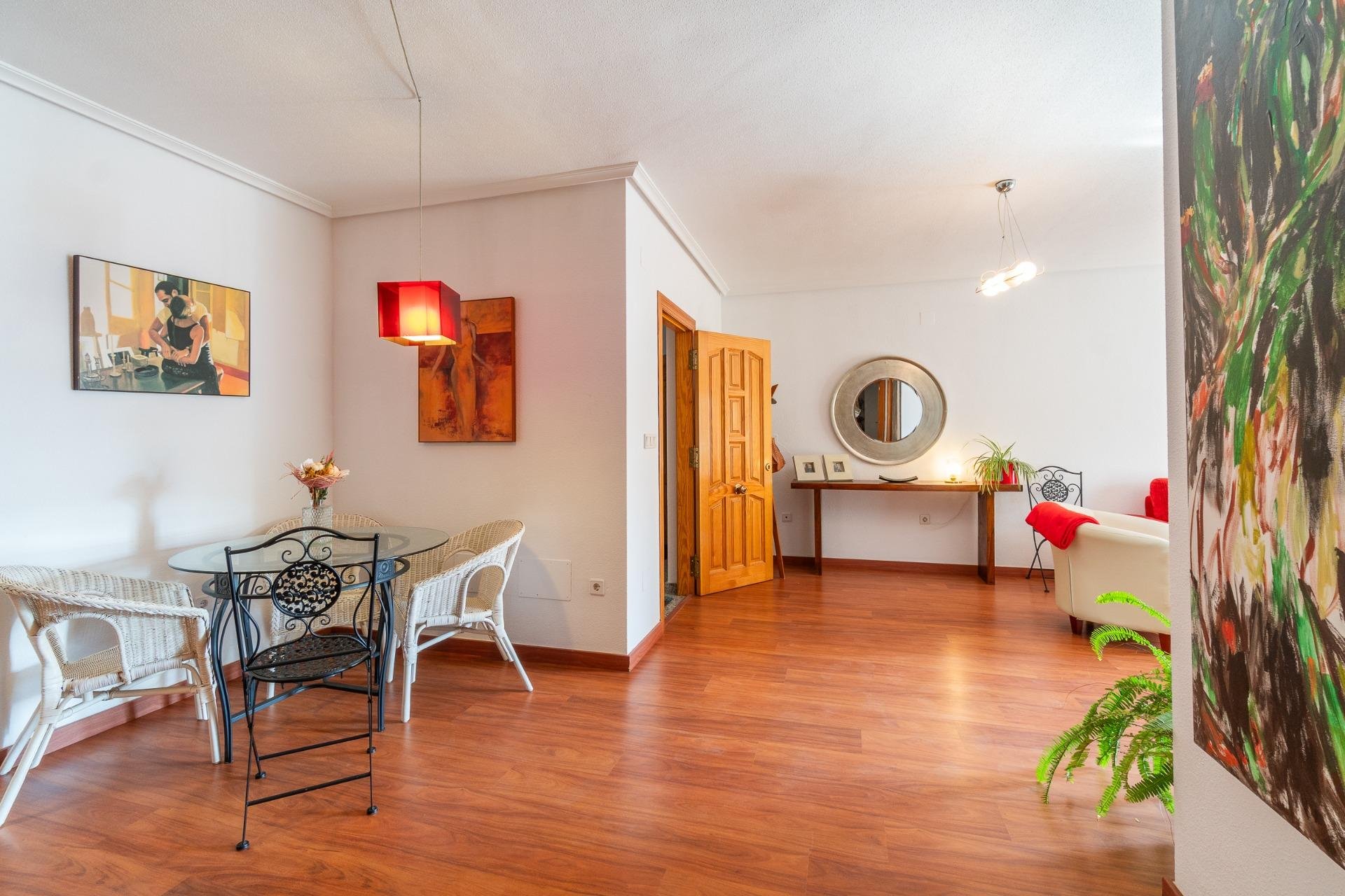 Resale - Apartment / Flat * - Orihuela Costa * - Playa Flamenca *