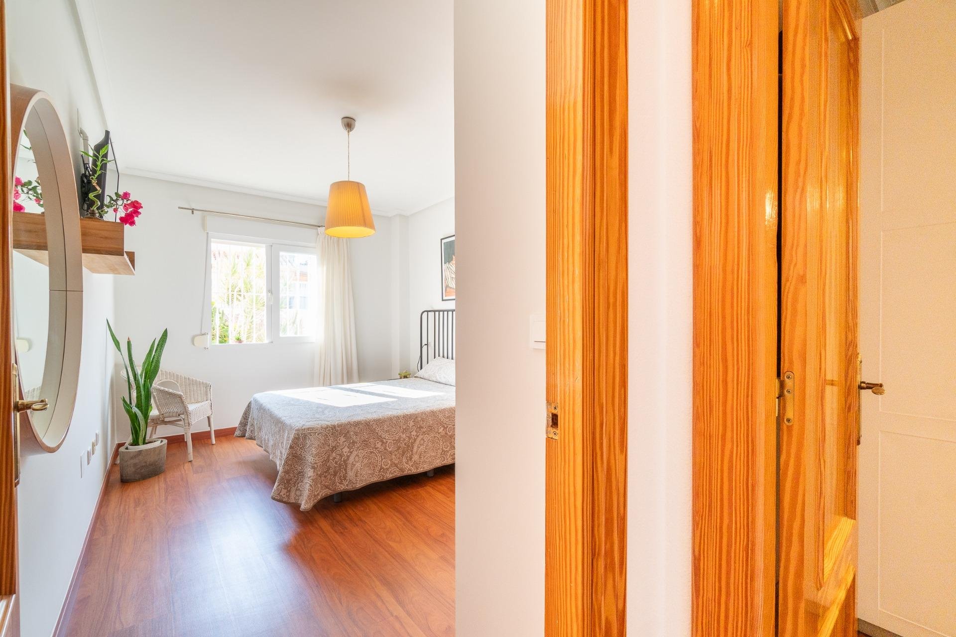 Resale - Apartment / Flat * - Orihuela Costa * - Playa Flamenca *