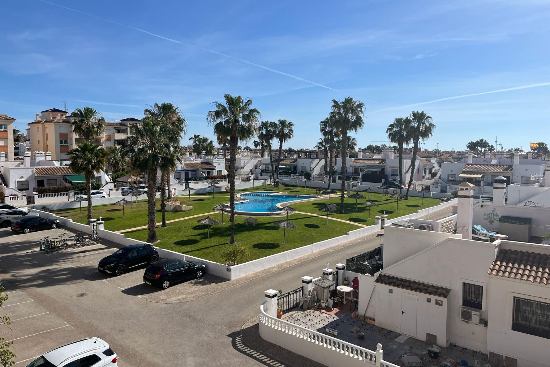 Resale - Apartment / Flat * - Orihuela Costa * - Playa Flamenca *
