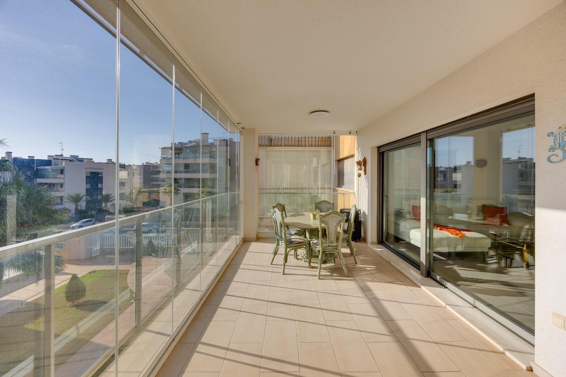 Resale - Apartment / Flat * - Orihuela Costa * - Playa Flamenca *