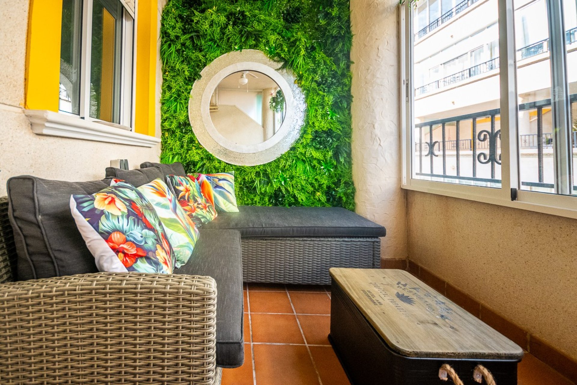 Resale - Apartment / Flat * - Orihuela Costa - Punta Prima *