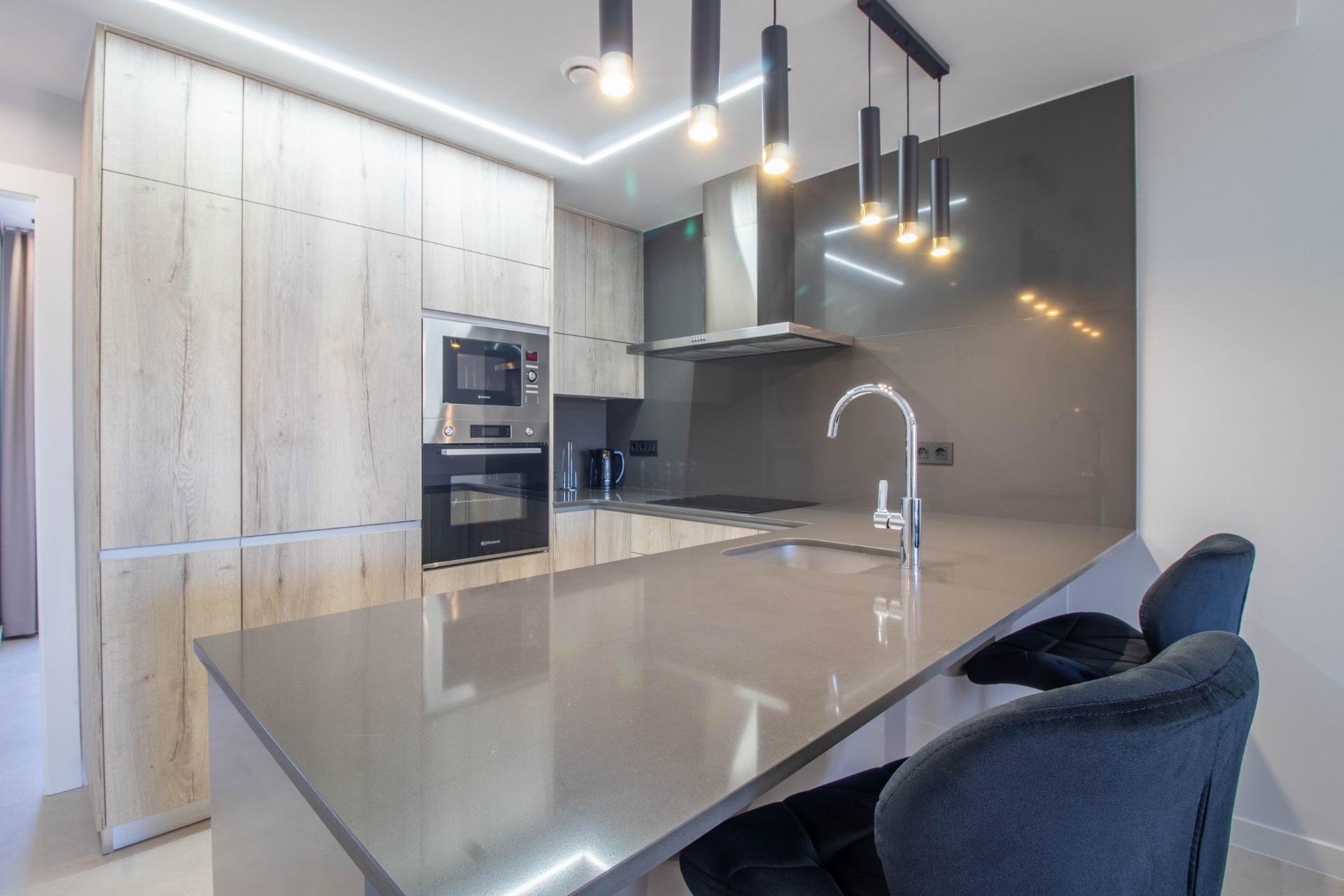 Resale - Apartment / Flat * - Orihuela Costa - Punta Prima *