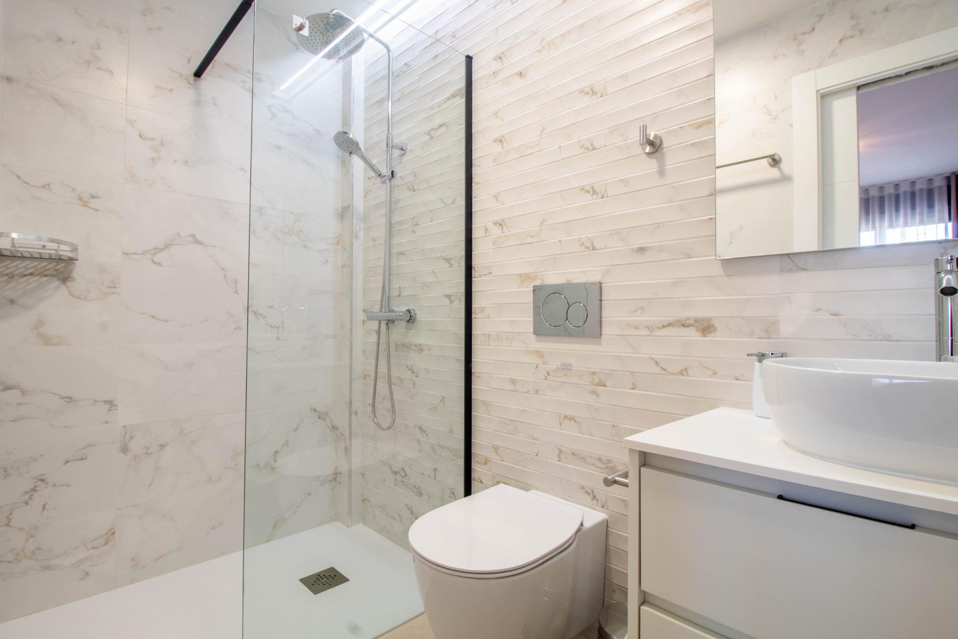 Resale - Apartment / Flat * - Orihuela Costa - Punta Prima *