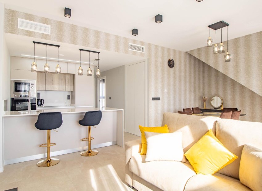 Resale - Apartment / Flat * - Orihuela Costa - Punta Prima *