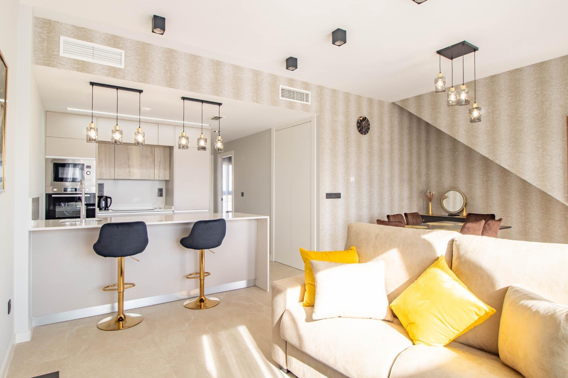 Resale - Apartment / Flat * - Orihuela Costa - Punta Prima *