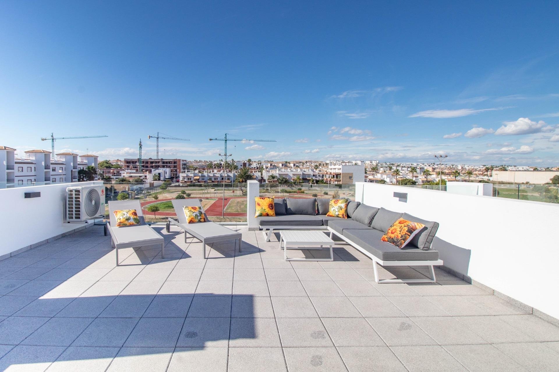 Resale - Apartment / Flat * - Orihuela Costa - Punta Prima *