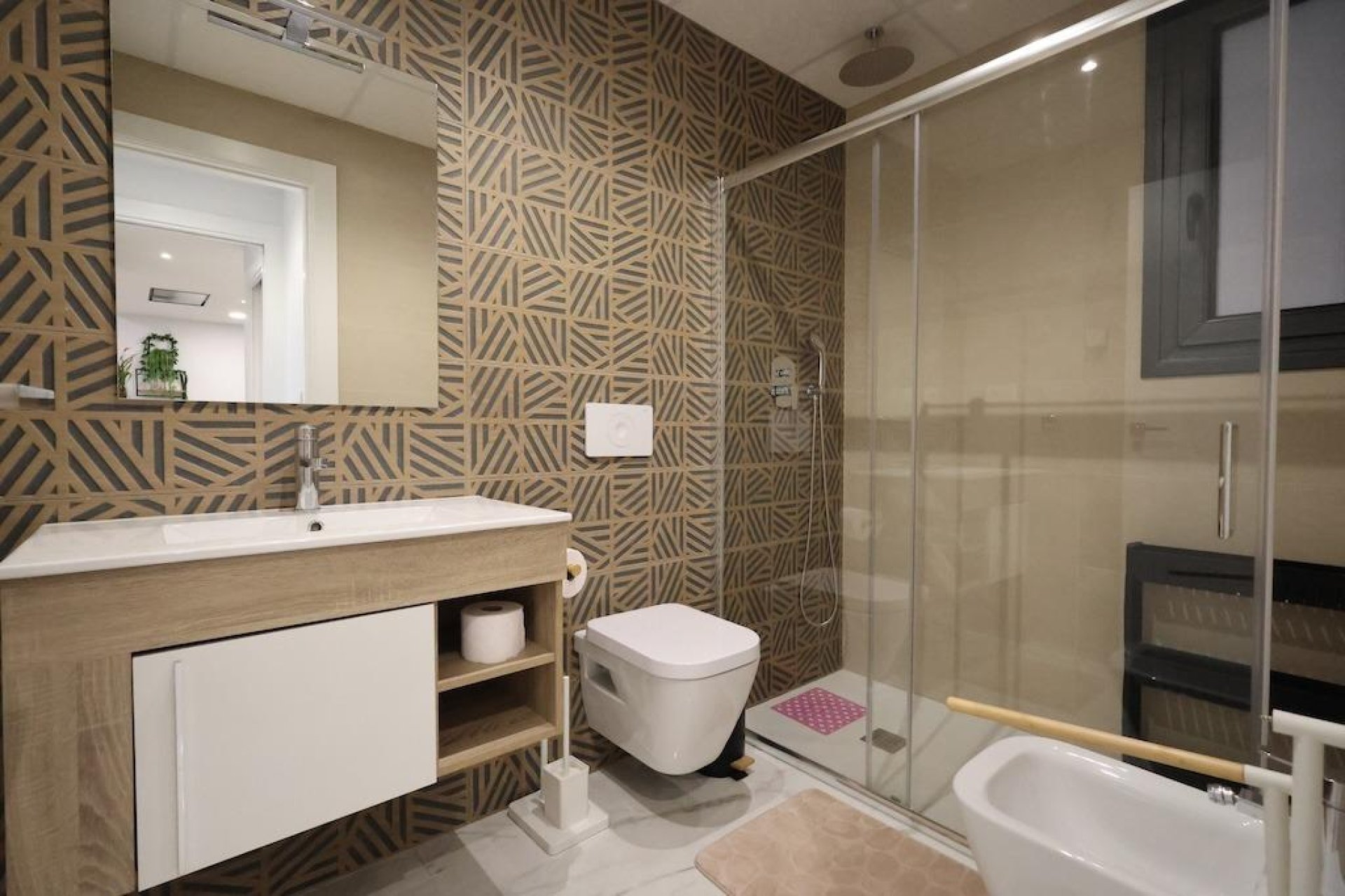 Resale - Apartment / Flat * - Orihuela Costa * - Punta Prima *