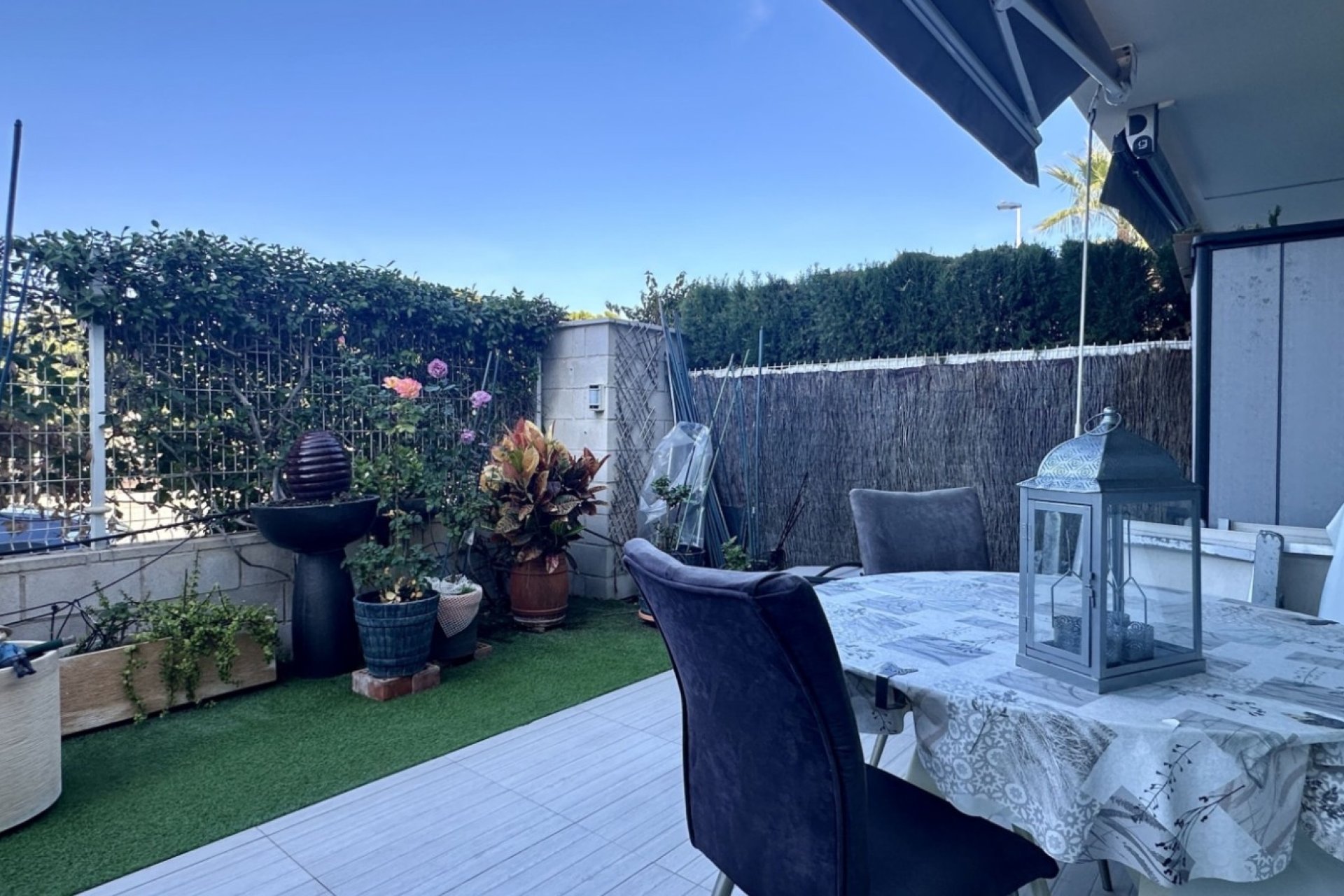 Resale - Apartment / Flat * - Orihuela Costa * - Punta Prima