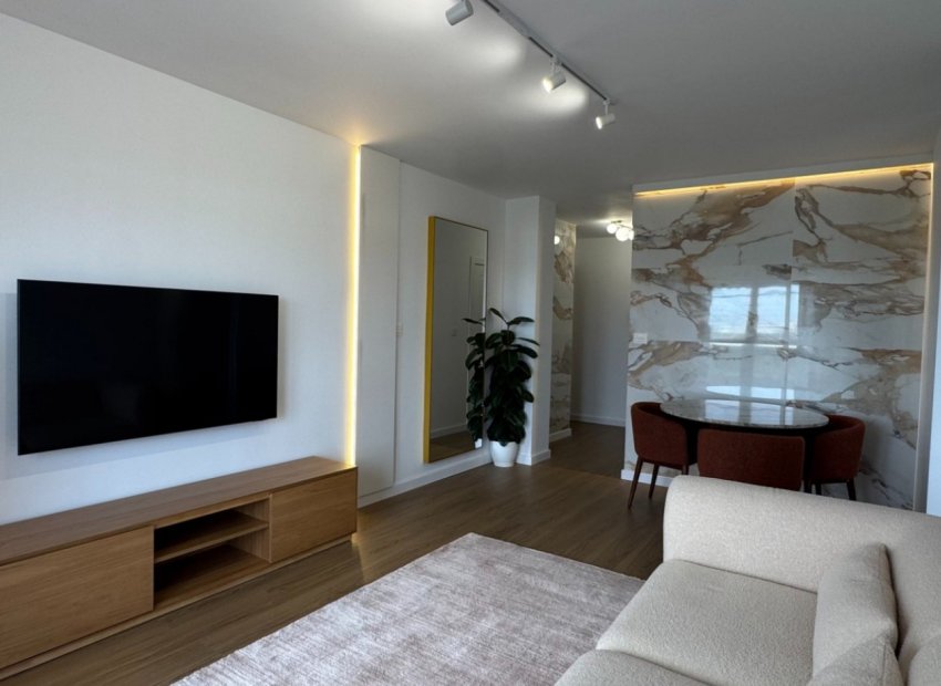 Resale - Apartment / Flat * - Orihuela Costa * - Punta Prima