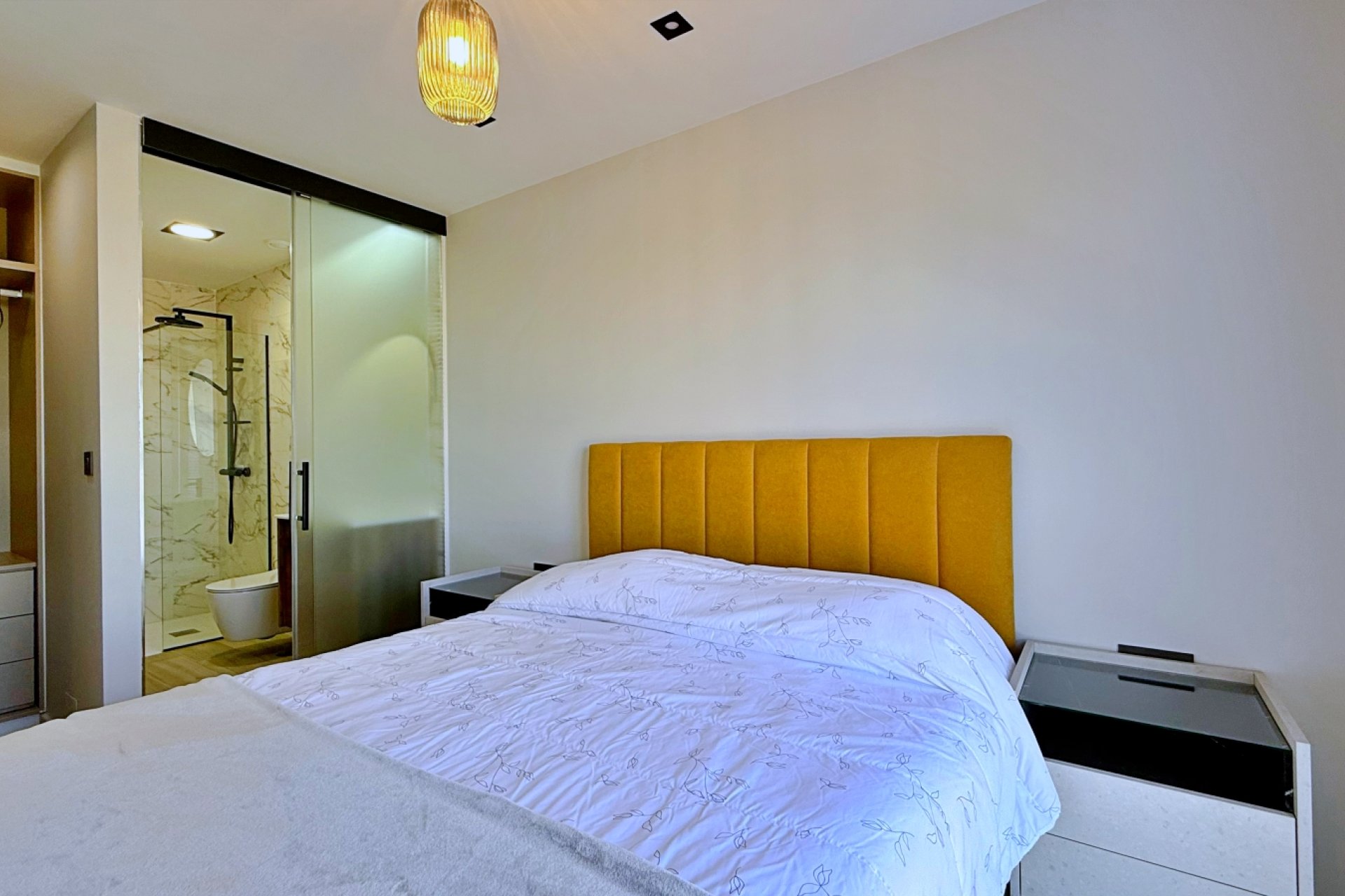 Resale - Apartment / Flat * - Orihuela Costa * - Punta Prima *