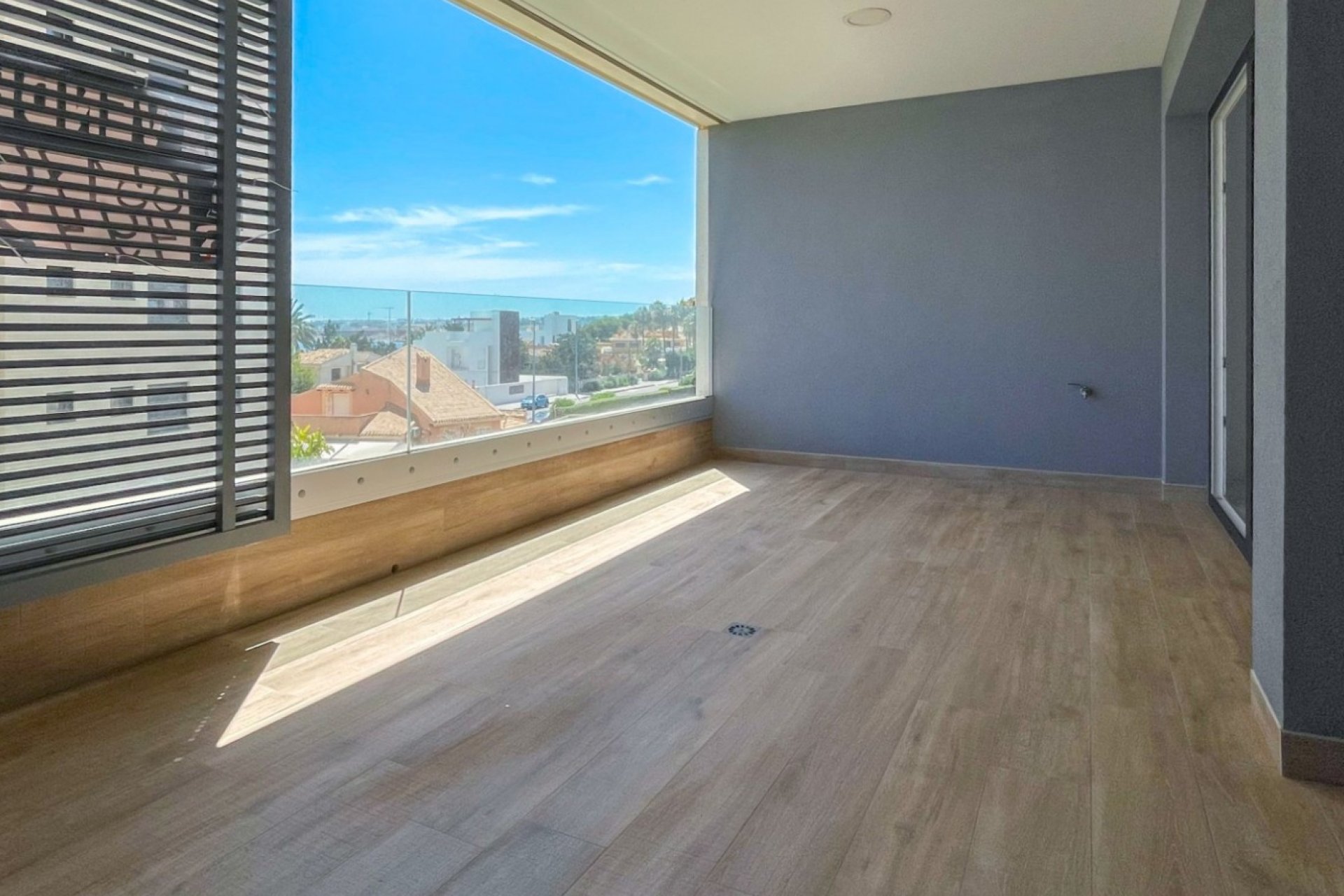 Resale - Apartment / Flat * - Orihuela Costa * - Punta Prima *