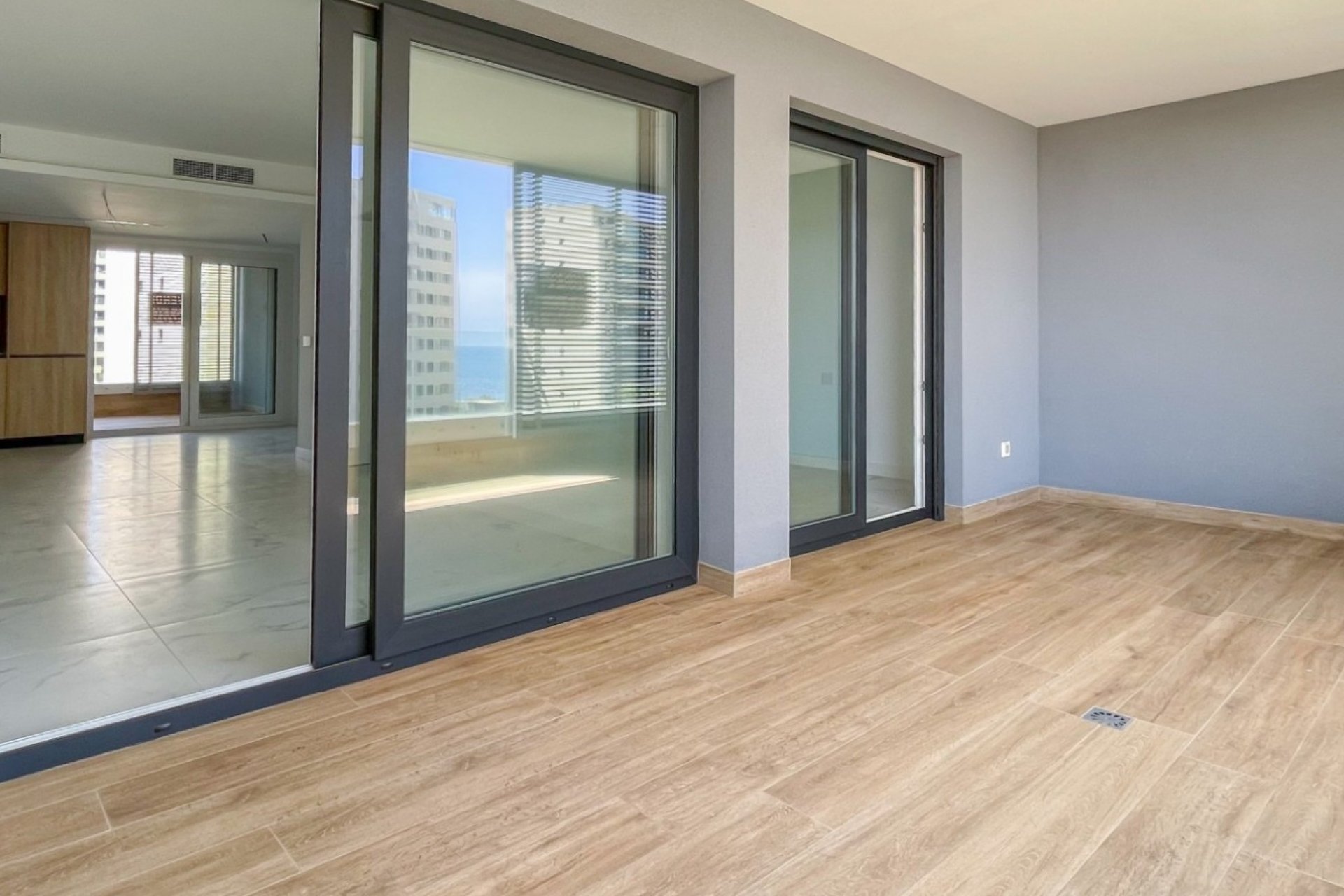 Resale - Apartment / Flat * - Orihuela Costa * - Punta Prima *