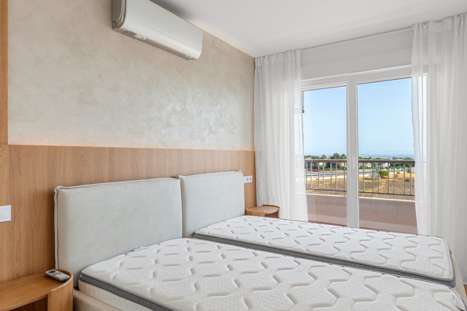 Resale - Apartment / Flat * - Orihuela Costa * - Punta Prima *