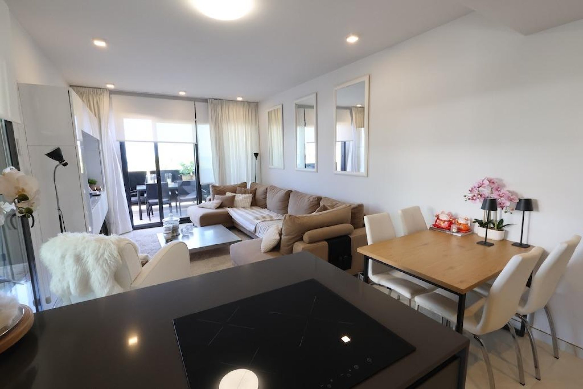 Resale - Apartment / Flat * - Orihuela Costa * - Punta Prima *