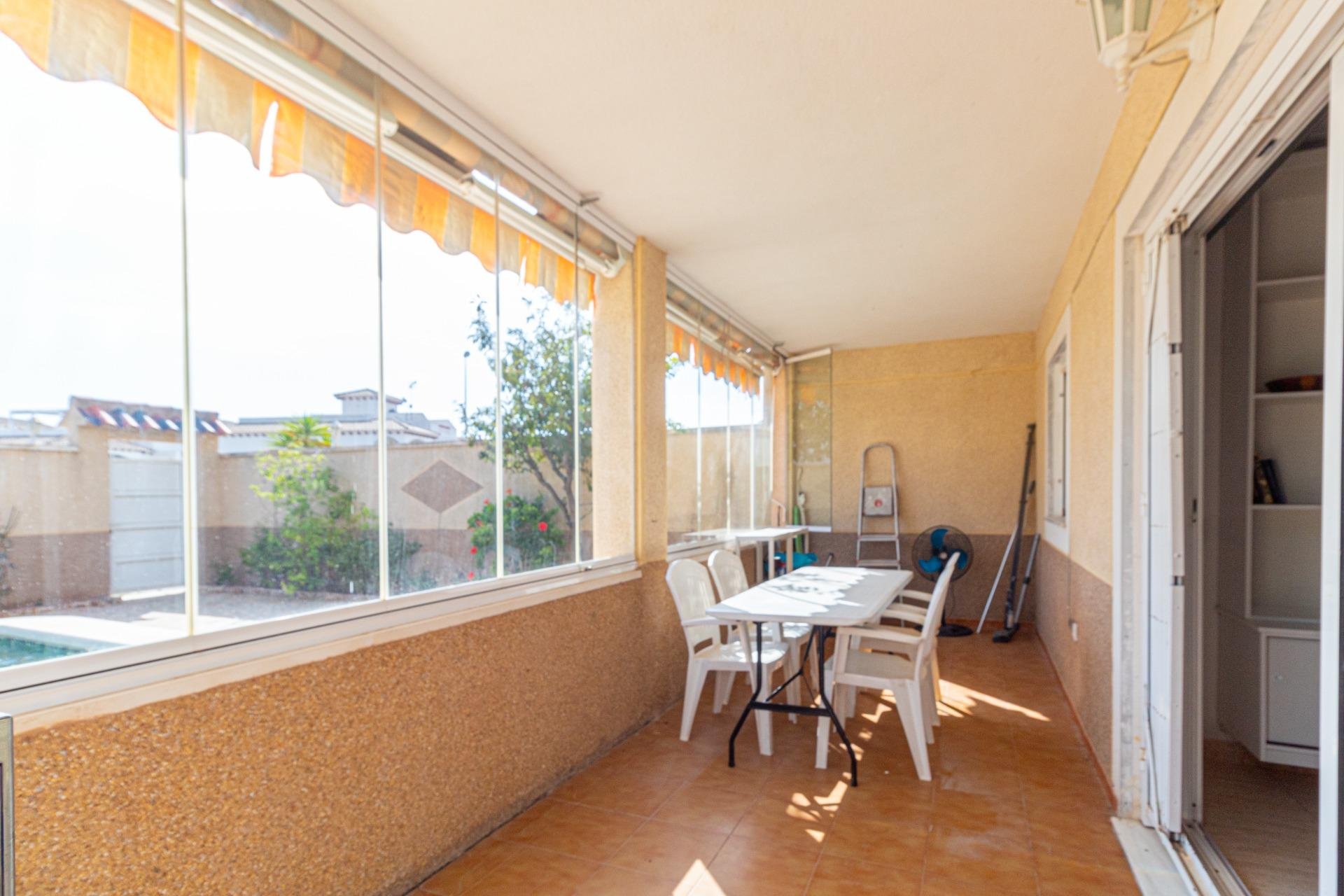 Resale - Apartment / Flat * - Orihuela Costa * - Punta Prima *