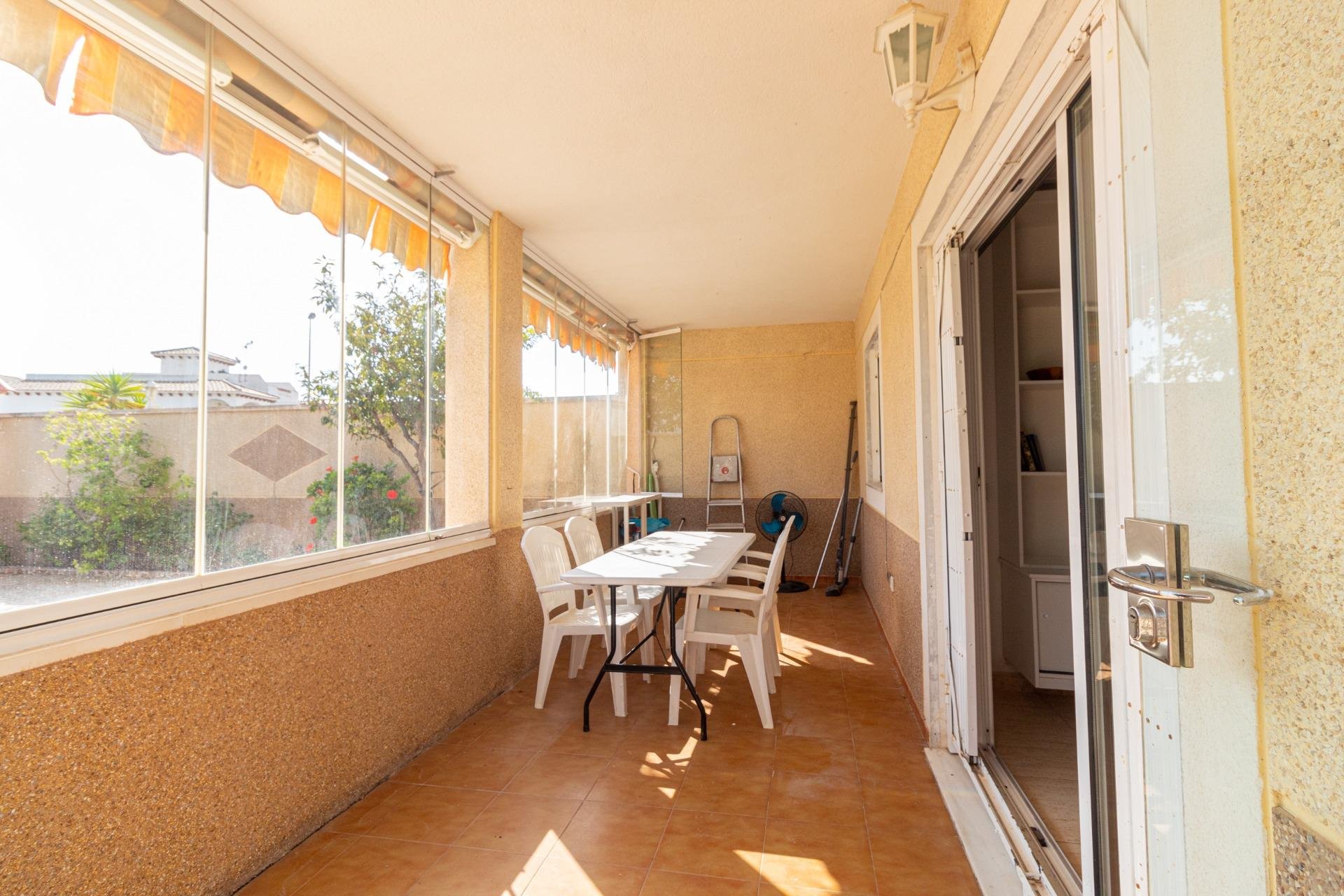 Resale - Apartment / Flat * - Orihuela Costa * - Punta Prima *