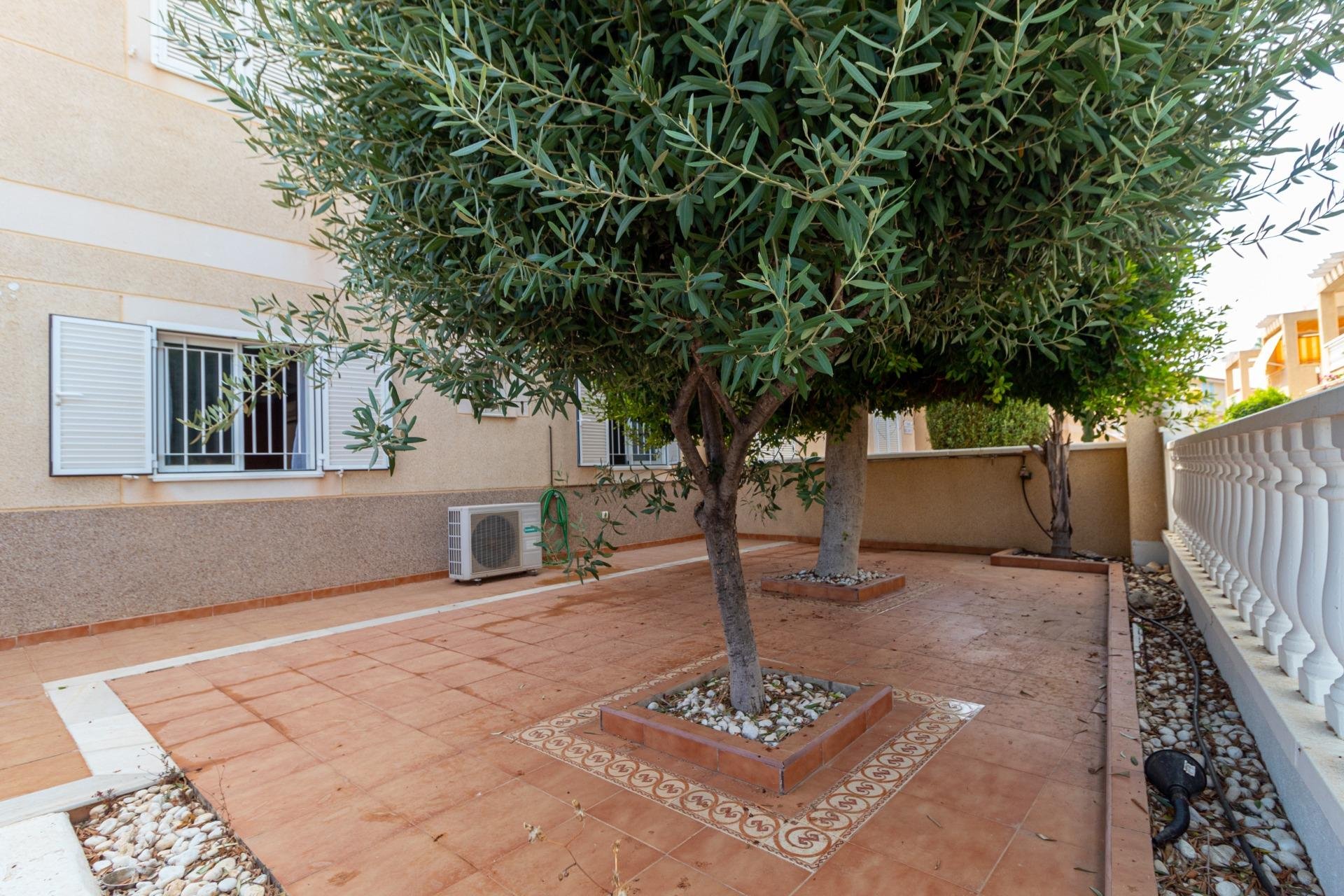 Resale - Apartment / Flat * - Orihuela Costa * - Punta Prima *