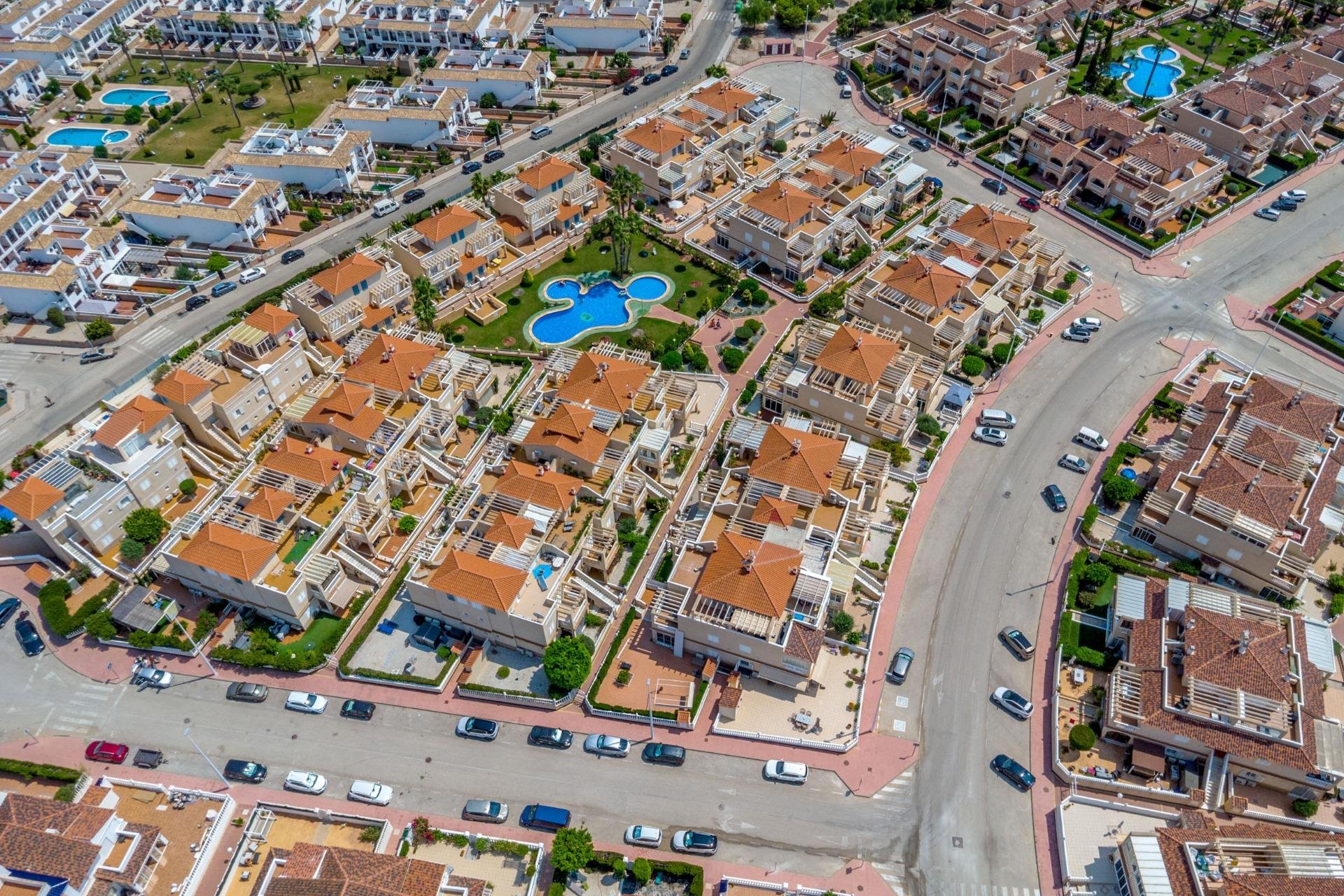 Resale - Apartment / Flat * - Orihuela Costa * - Punta Prima *