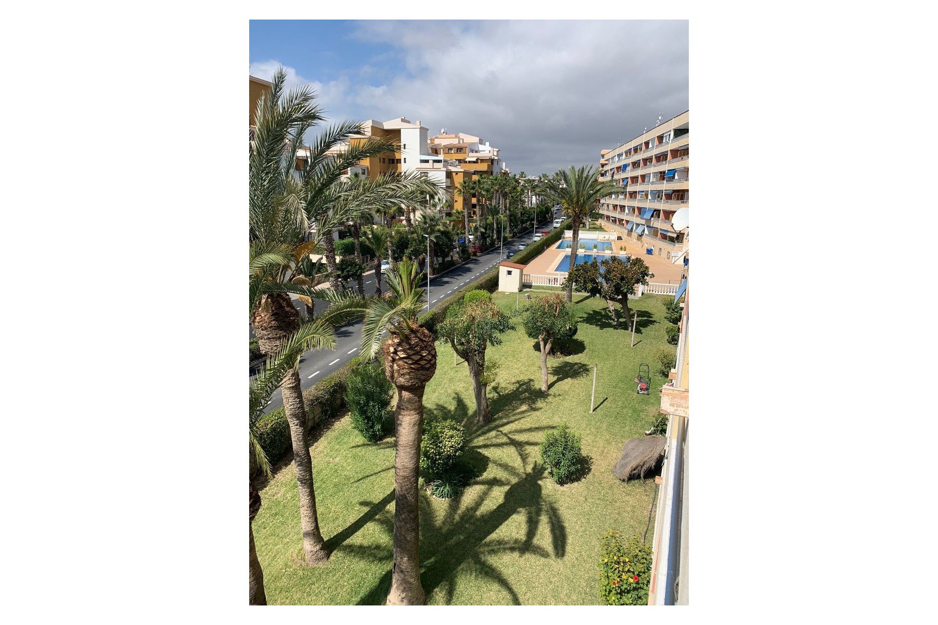 Resale - Apartment / flat - Orihuela Costa - Punta Prima