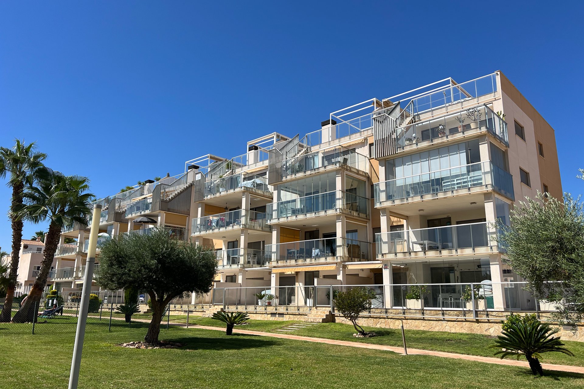 Resale - Apartment / flat - Orihuela Costa - Villamartín