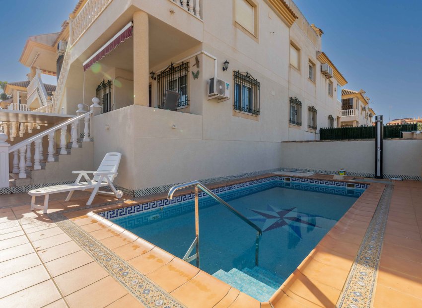 Resale - Apartment / flat - Orihuela Costa - Villamartín