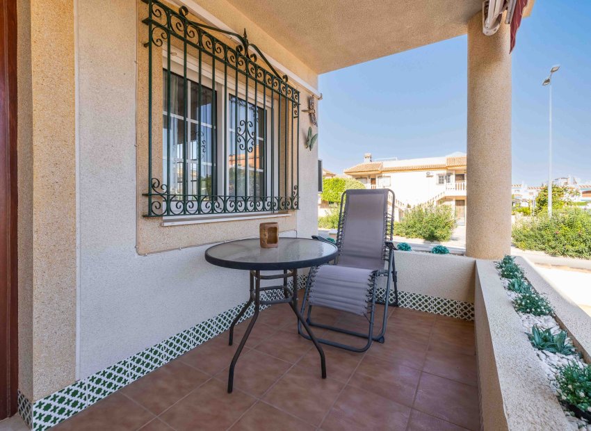 Resale - Apartment / flat - Orihuela Costa - Villamartín