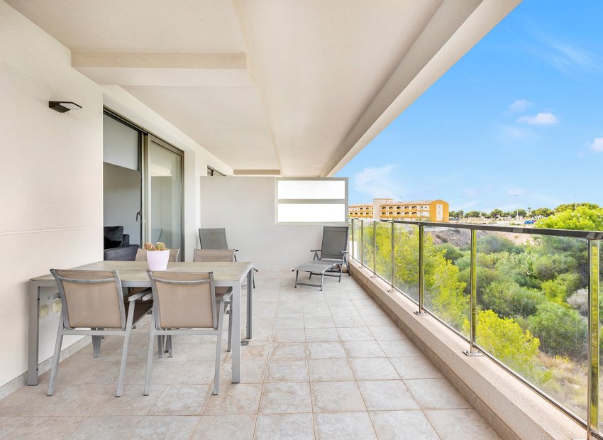 Resale - Apartment / flat - Orihuela Costa - Villamartín