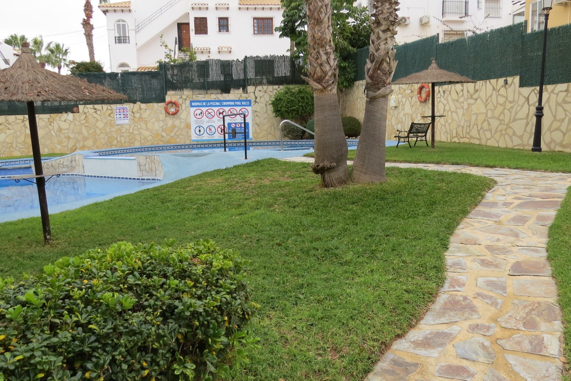 Resale - Apartment / flat - Orihuela Costa - Villamartín