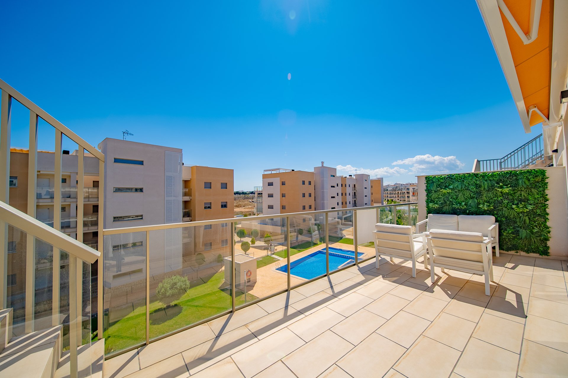 Resale - Apartment / Flat * - Orihuela Costa - Villamartín * 