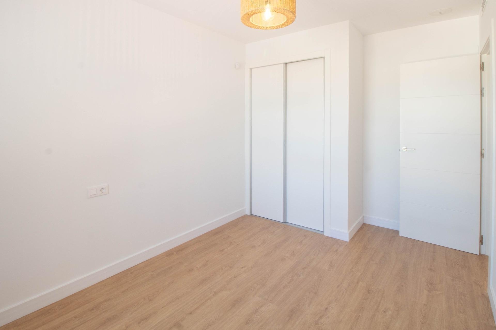 Resale - Apartment / Flat * - Orihuela Costa - Villamartín * 