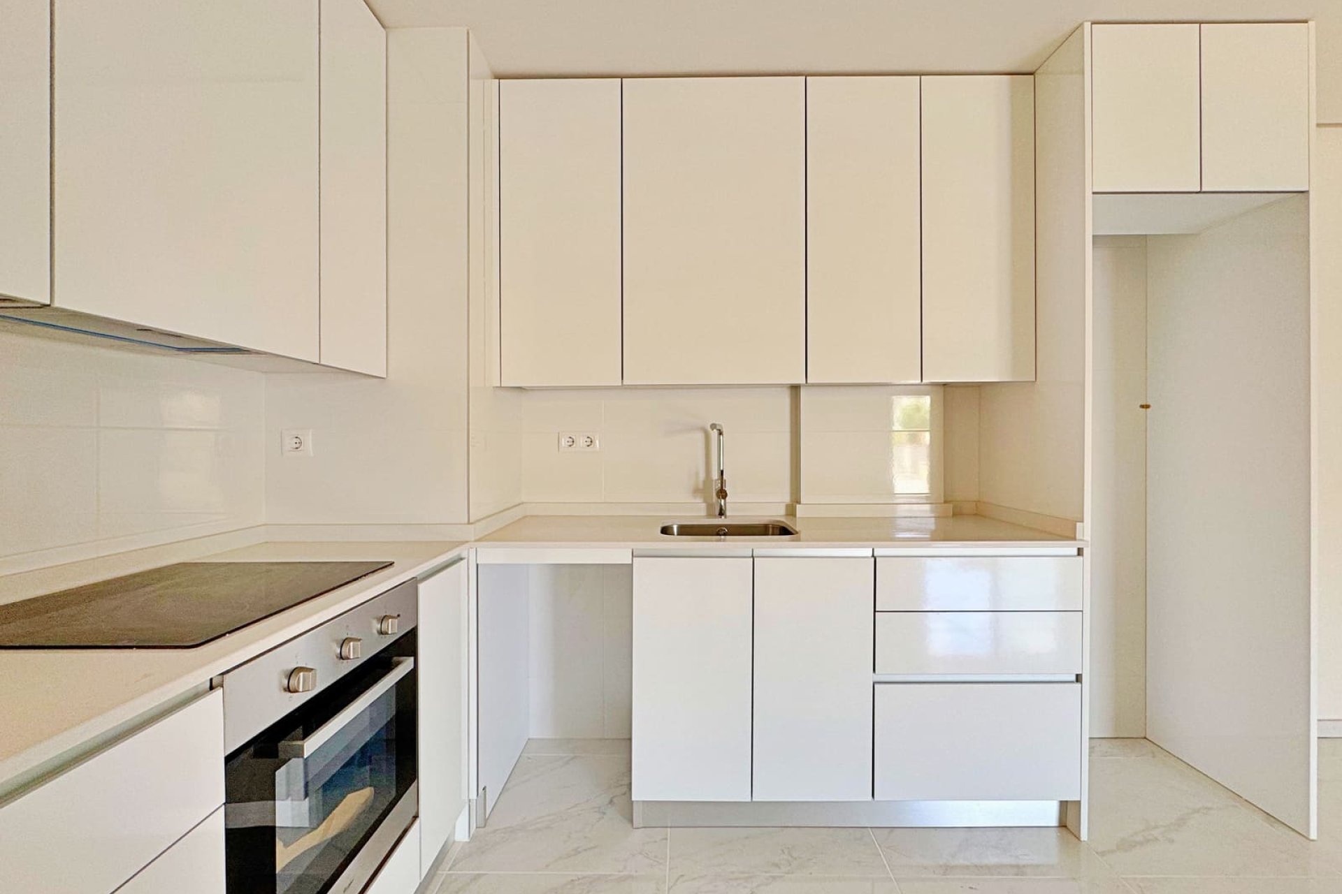 Resale - Apartment / Flat * - Orihuela Costa - Villamartín