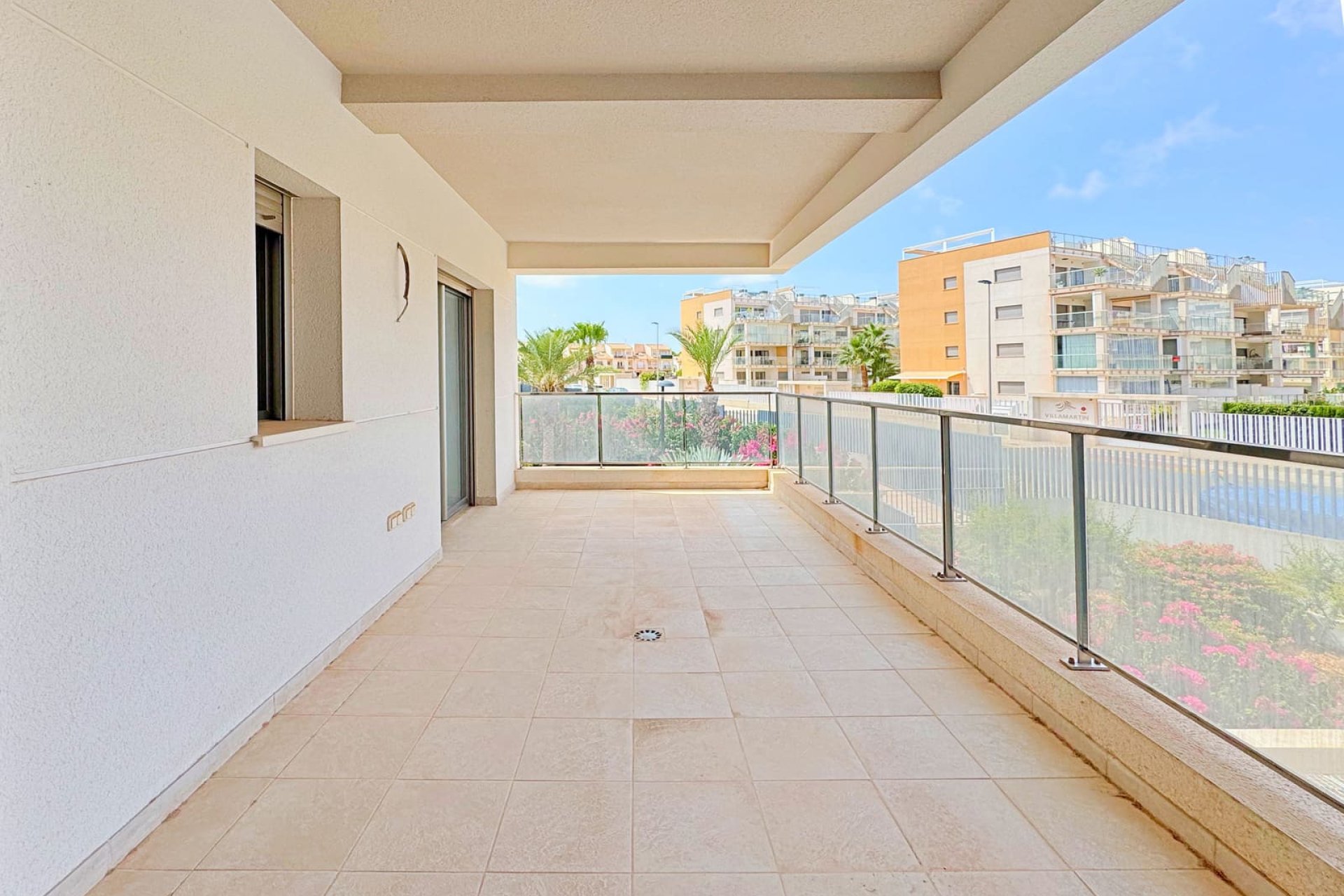 Resale - Apartment / Flat * - Orihuela Costa - Villamartín