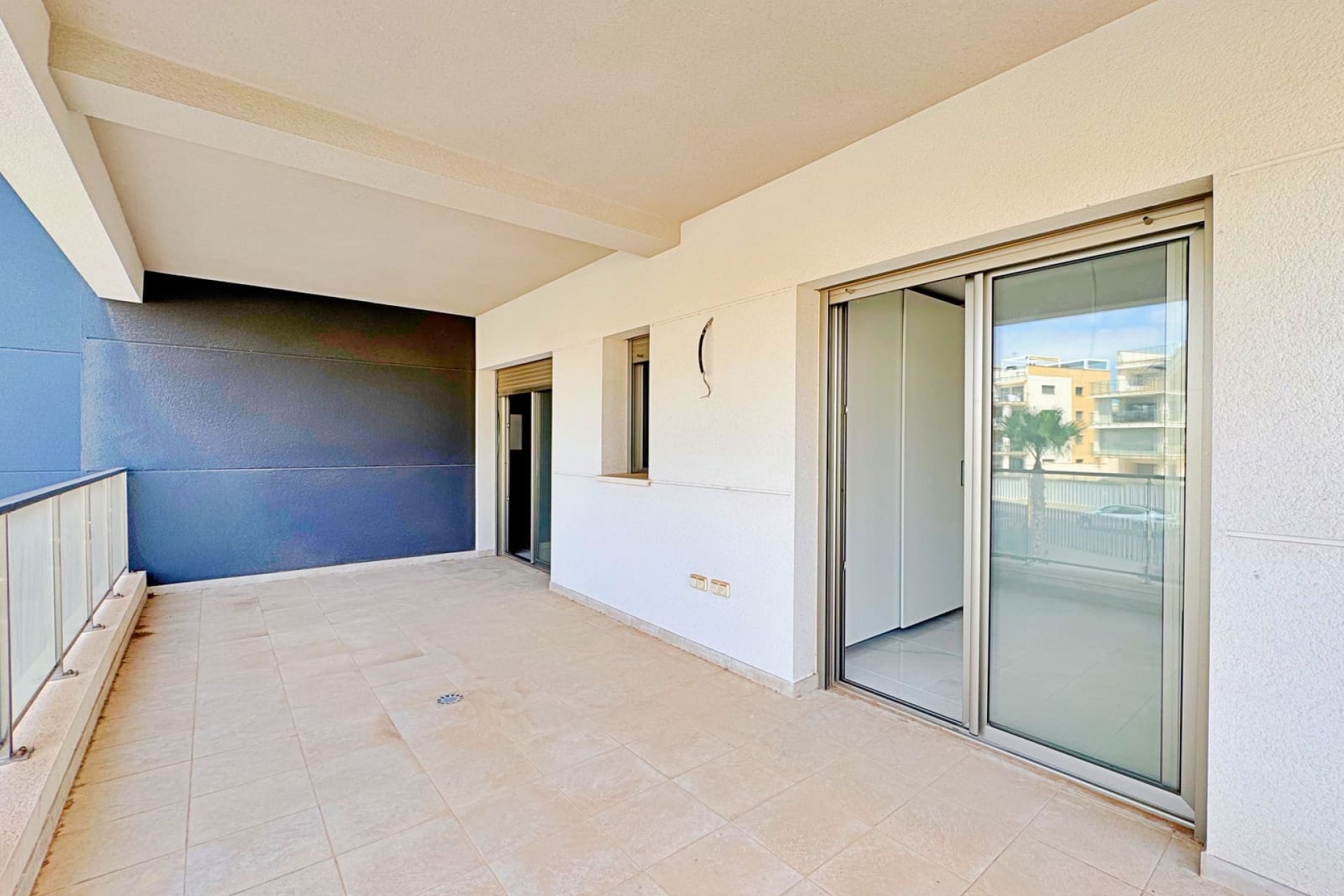 Resale - Apartment / Flat * - Orihuela Costa - Villamartín