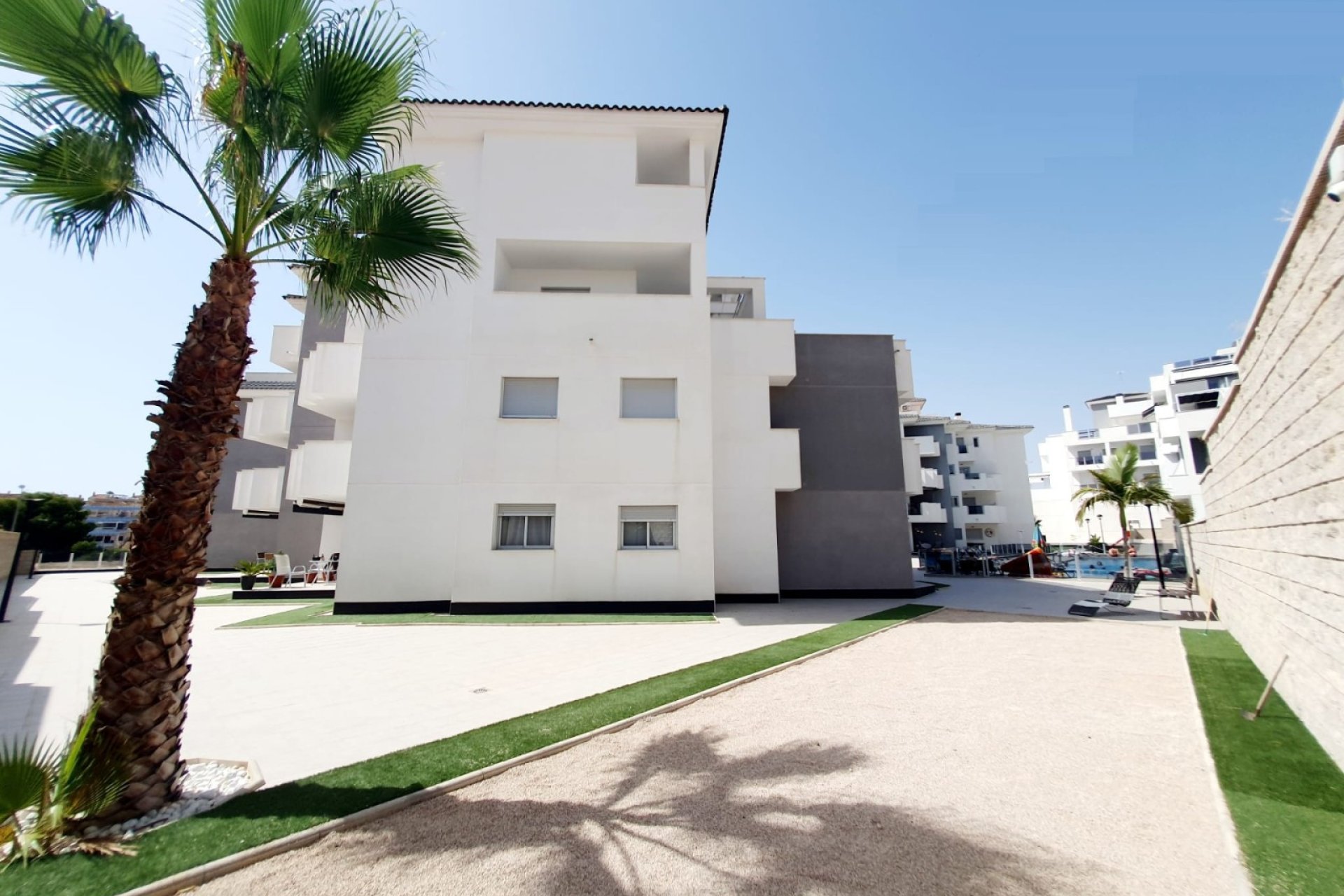Resale - Apartment / Flat * - Orihuela Costa * - Villamartín * 