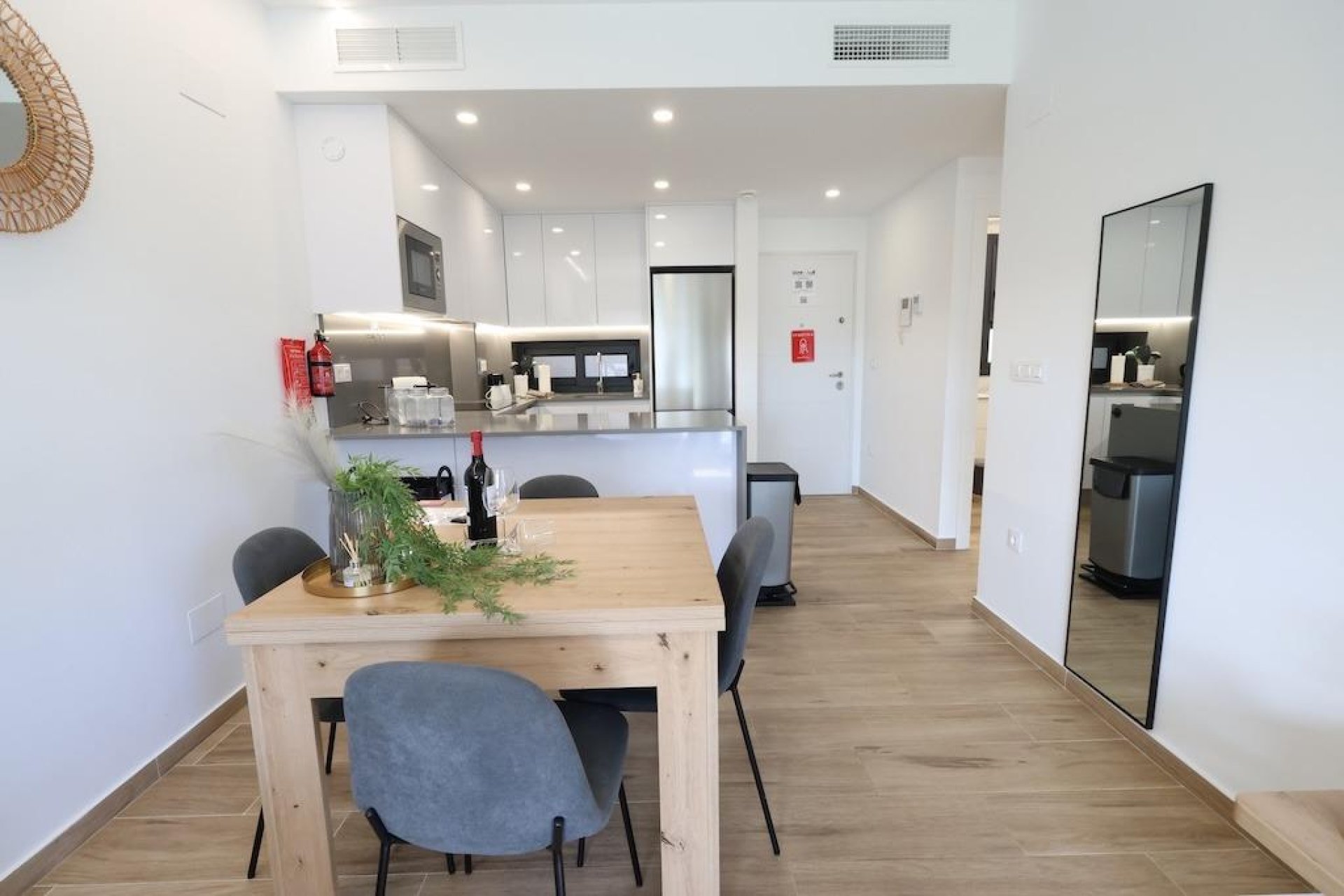 Resale - Apartment / Flat * - Orihuela Costa - Villamartín * 