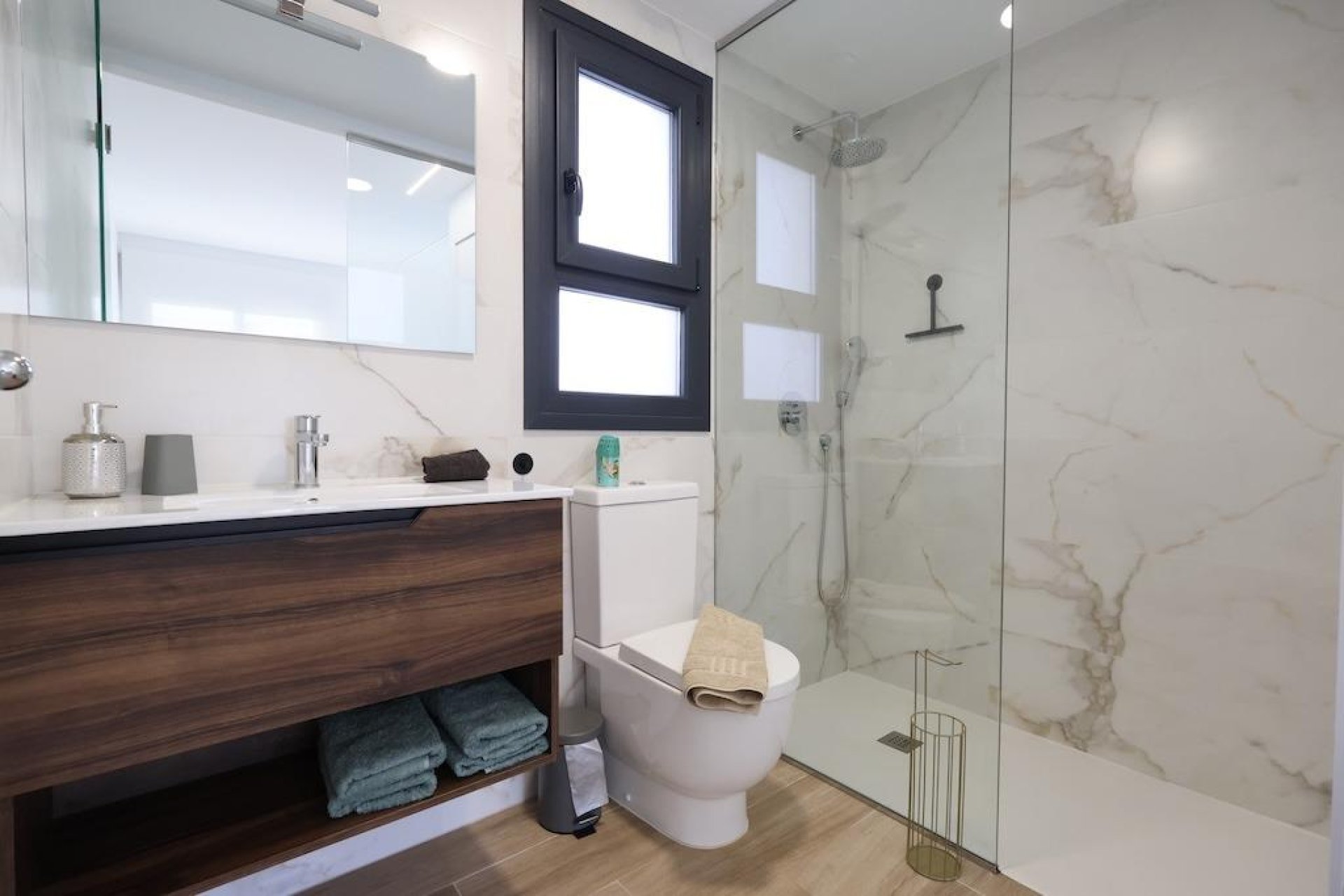 Resale - Apartment / Flat * - Orihuela Costa - Villamartín * 