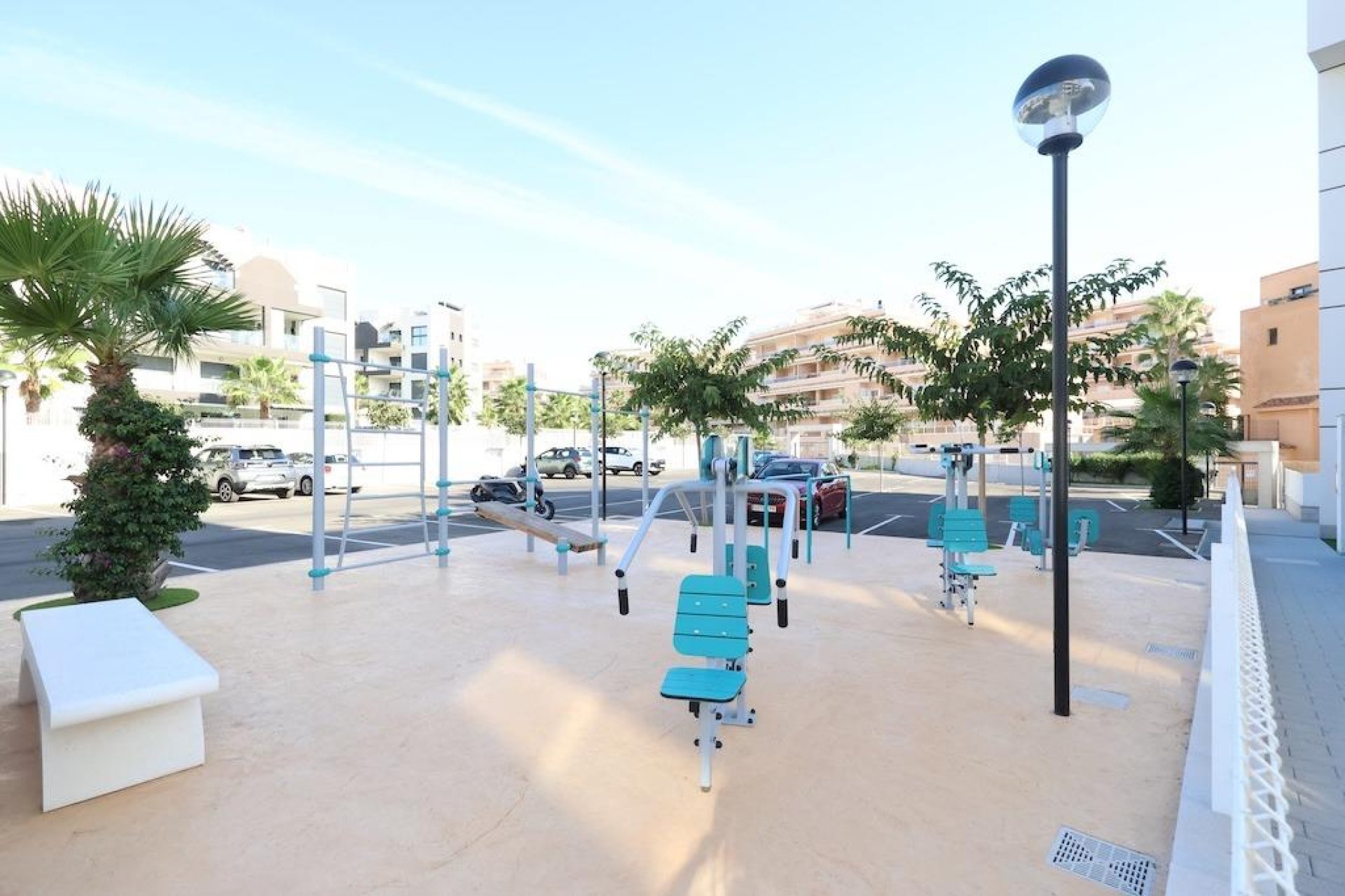 Resale - Apartment / Flat * - Orihuela Costa - Villamartín * 