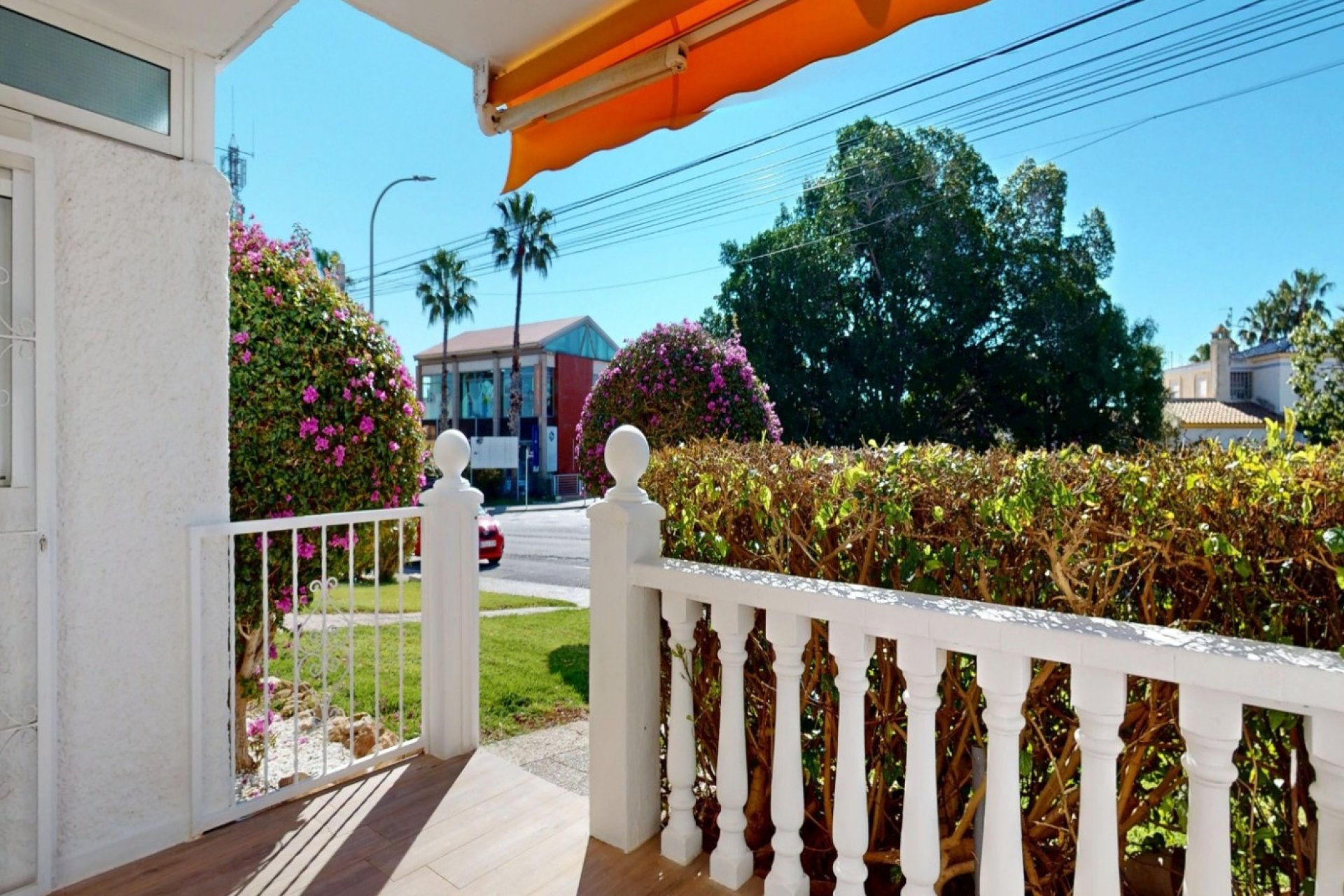 Resale - Apartment / Flat * - Orihuela Costa * - Villamartín * 