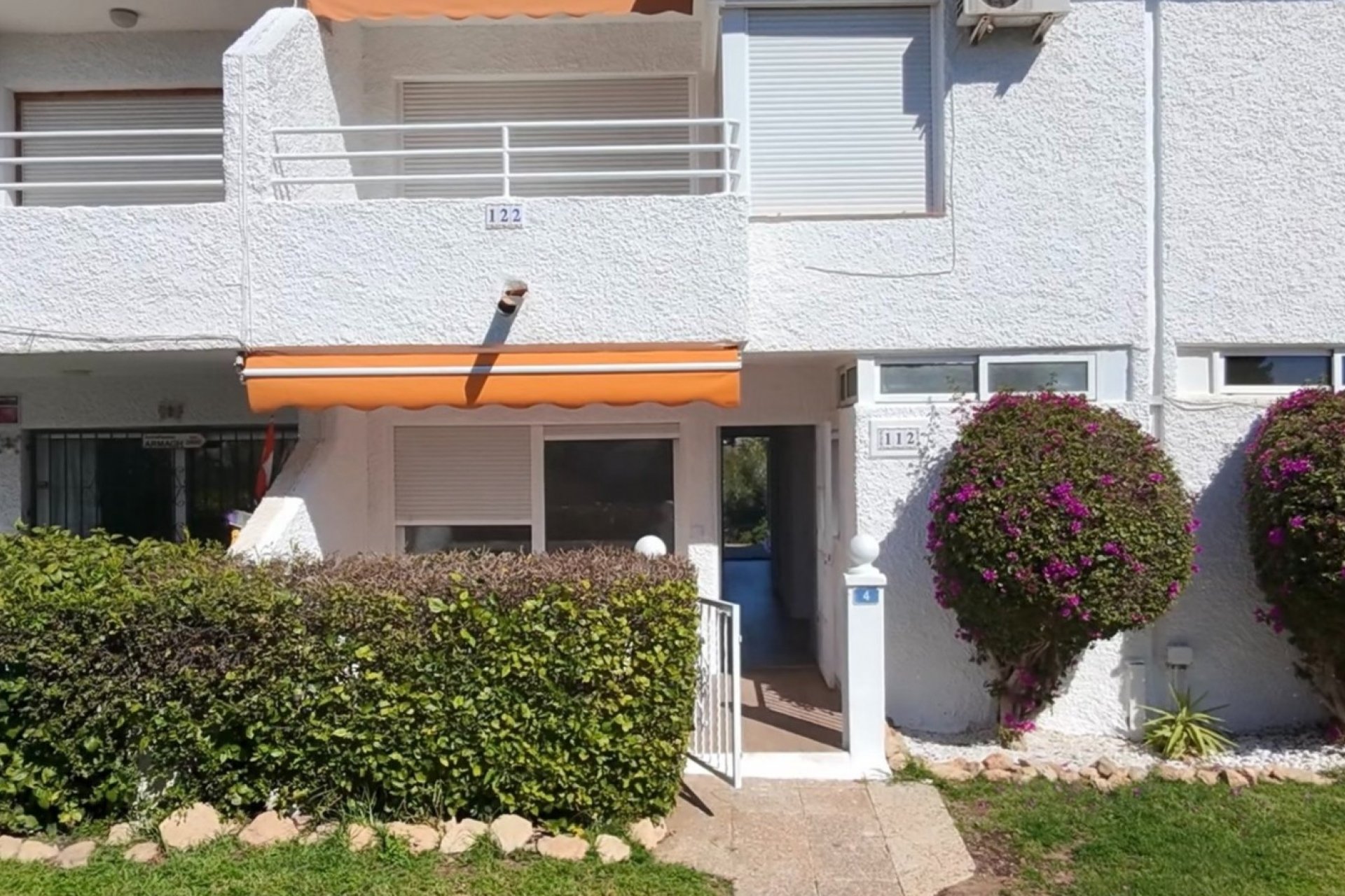 Resale - Apartment / Flat * - Orihuela Costa * - Villamartín * 