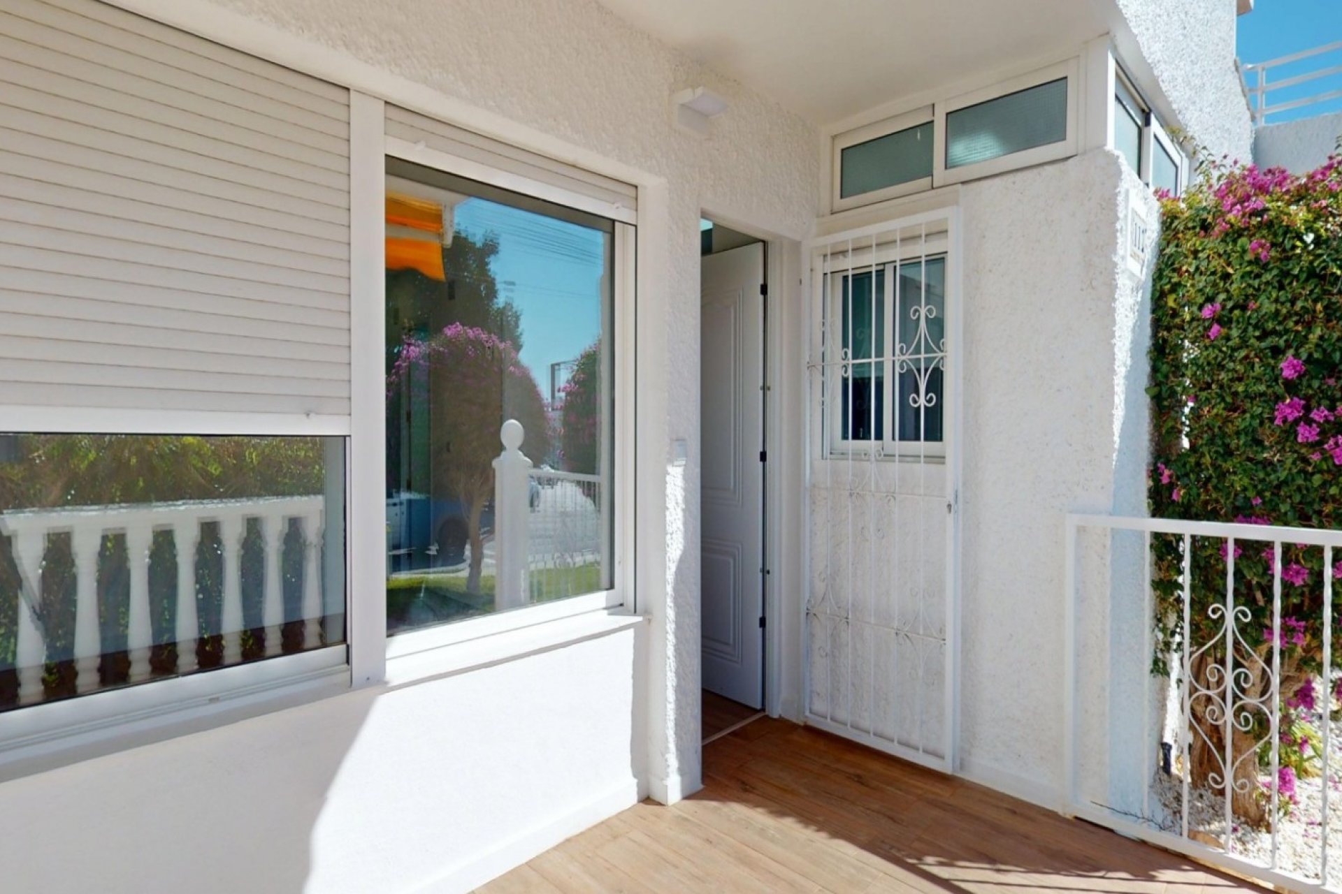 Resale - Apartment / Flat * - Orihuela Costa * - Villamartín * 