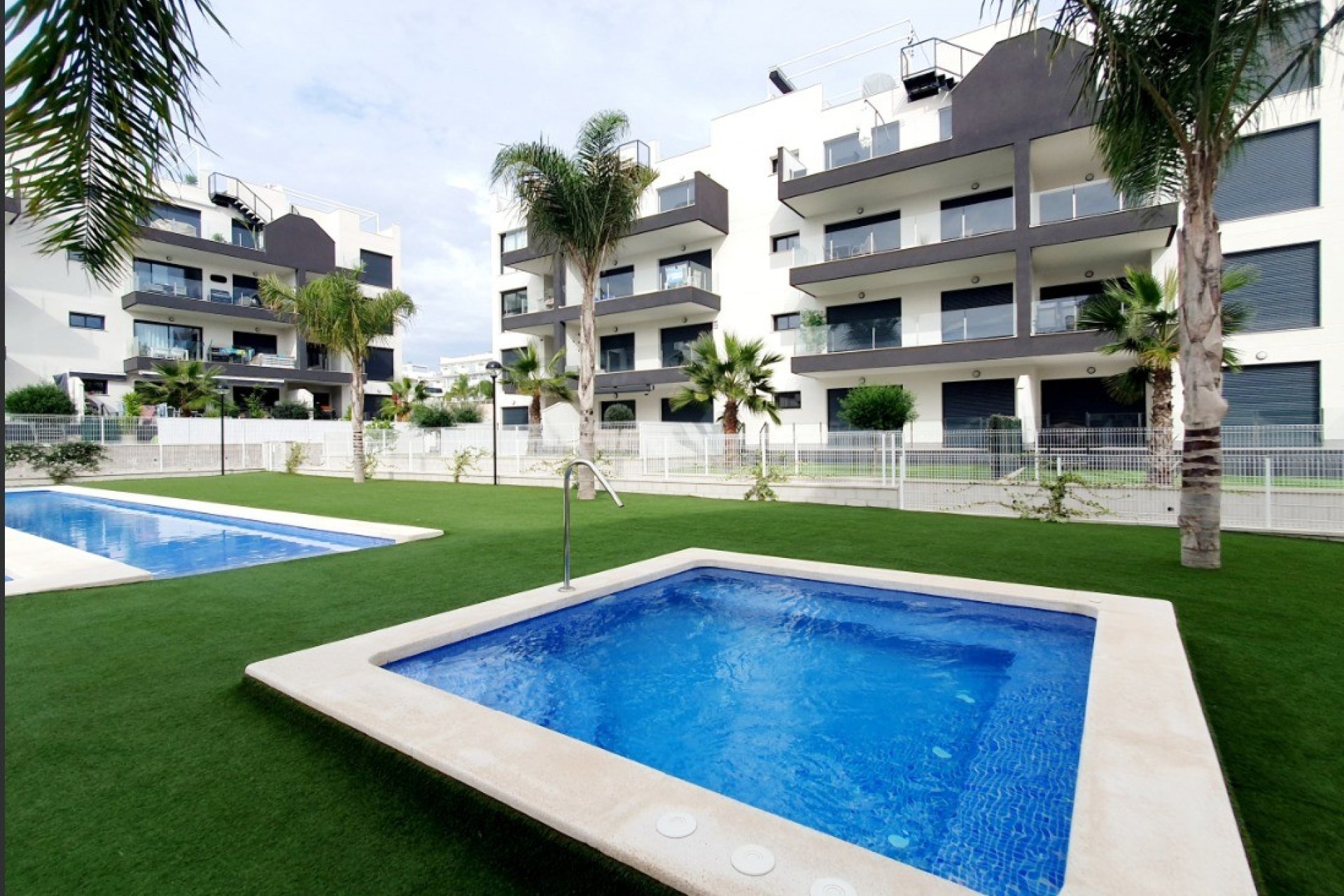 Resale - Apartment / Flat * - Orihuela Costa * - Villamartín * 