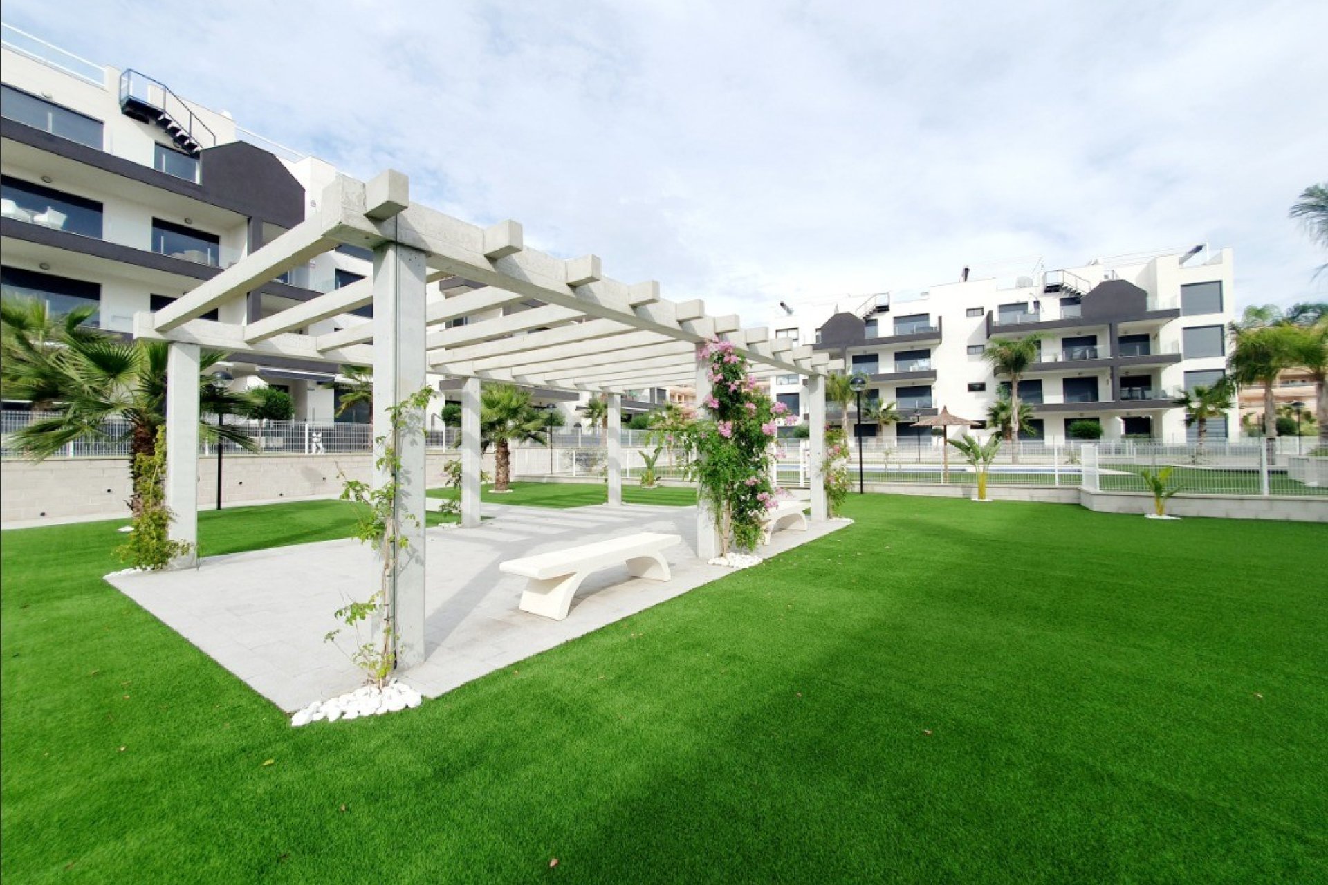 Resale - Apartment / Flat * - Orihuela Costa * - Villamartín * 