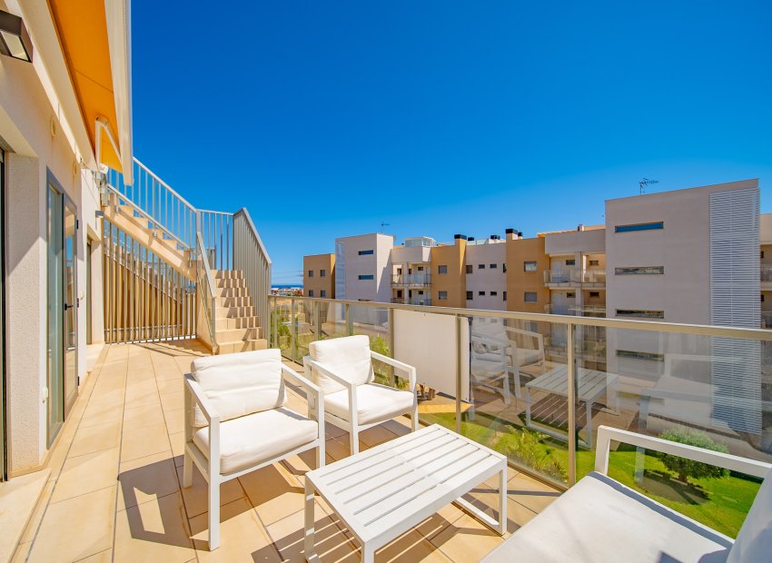 Resale - Apartment / Flat * - Orihuela Costa * - Villamartín * 