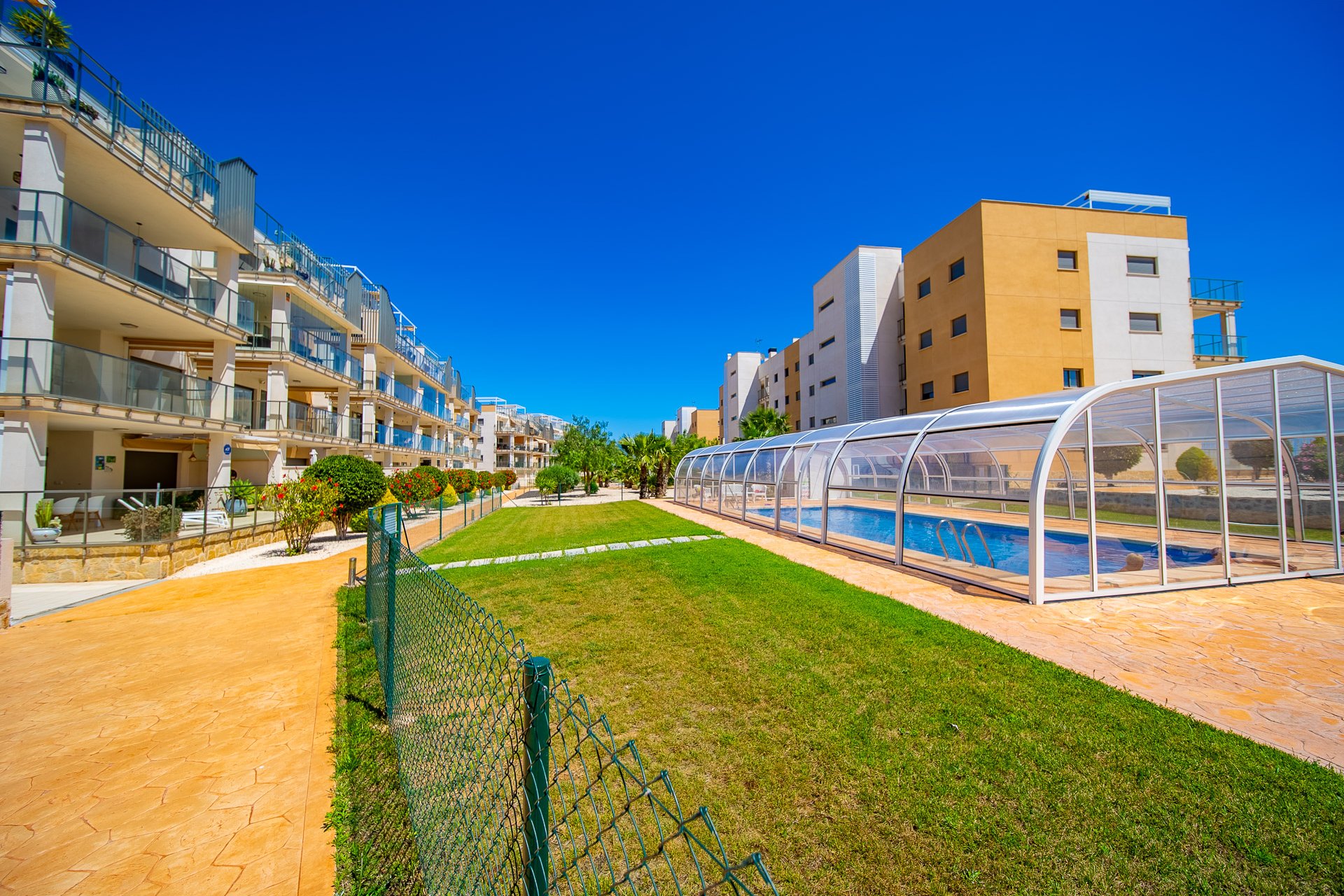 Resale - Apartment / Flat * - Orihuela Costa * - Villamartín * 