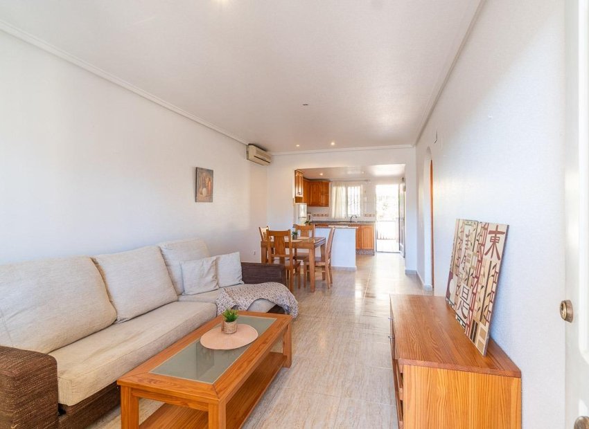 Resale - Apartment / Flat * - Orihuela Costa * - Villamartín * 