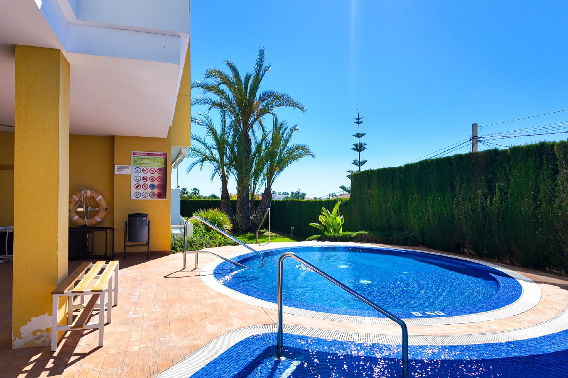 Resale - Apartment / Flat * - Orihuela Costa * - Villamartín * 