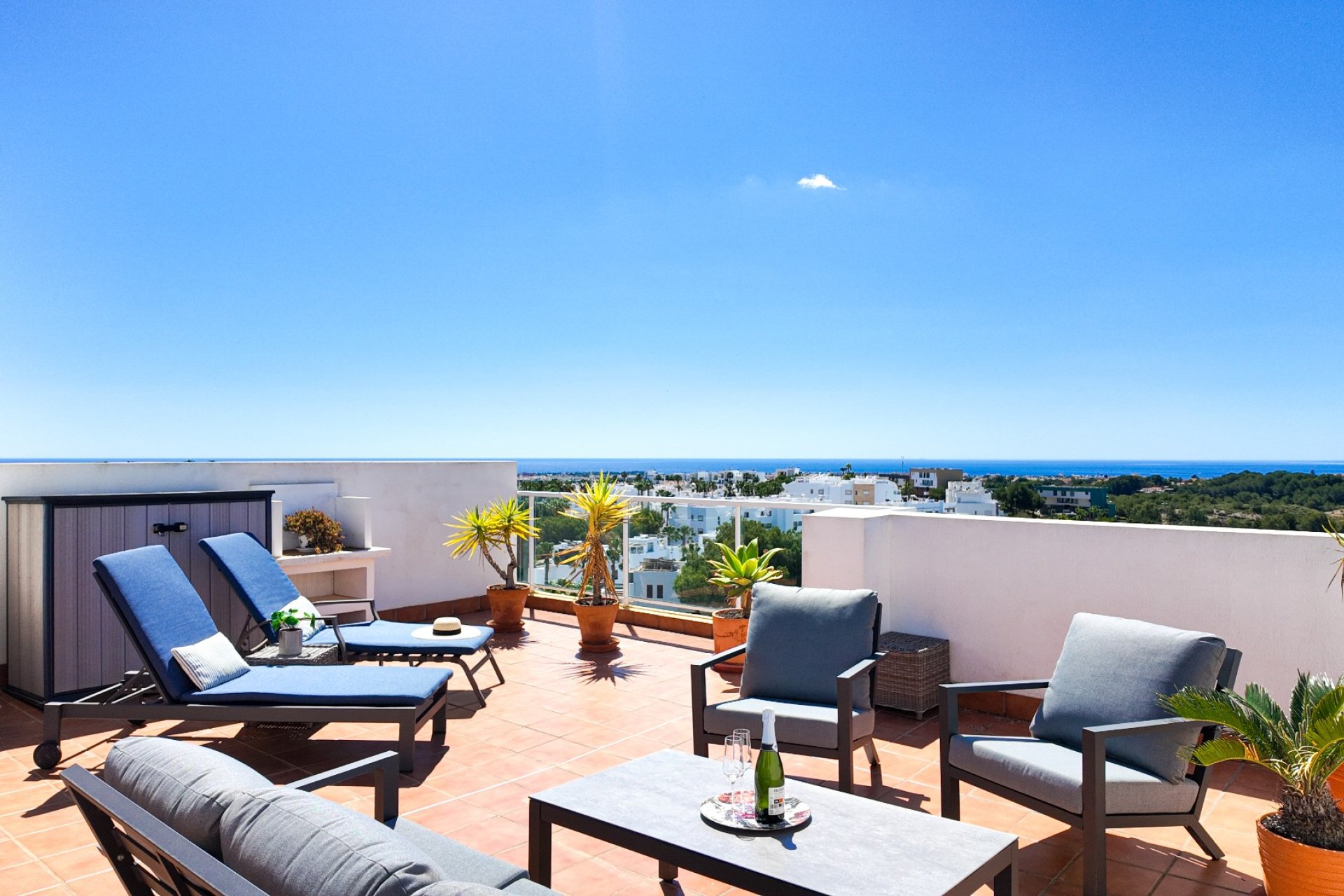 Resale - Apartment / Flat * - Orihuela Costa * - Villamartín * 