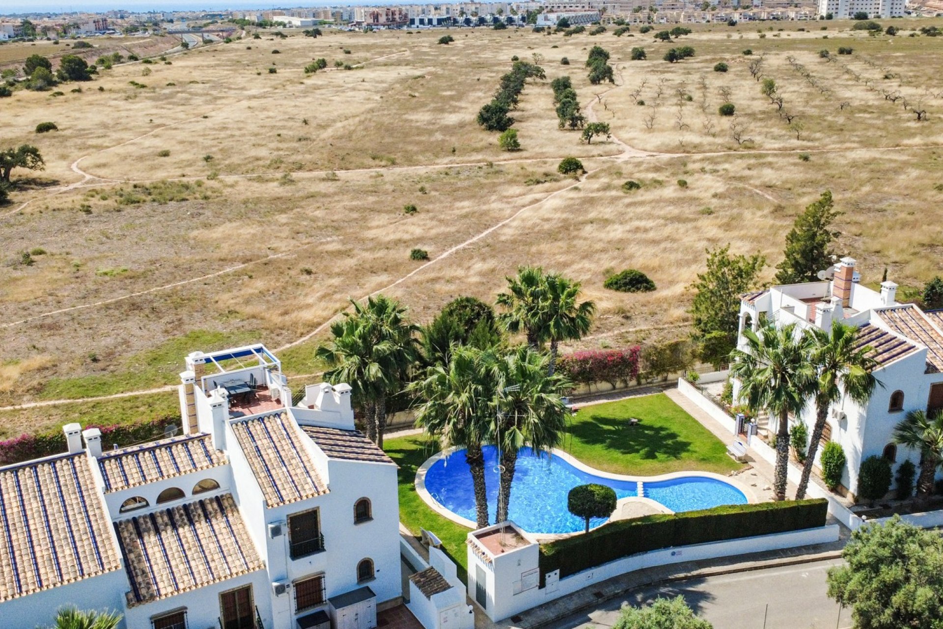 Resale - Apartment / Flat * - Orihuela Costa * - Villamartín * 