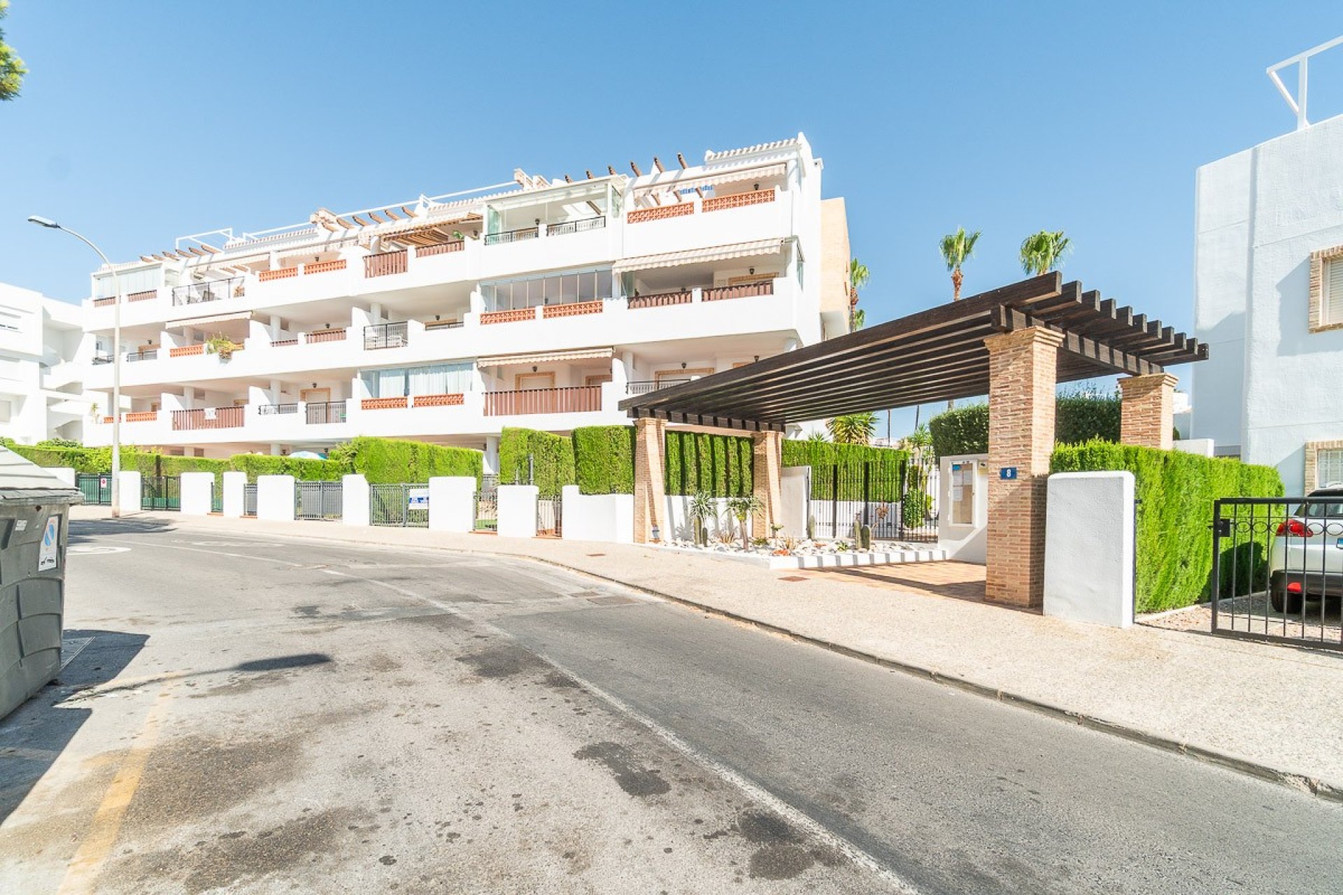 Resale - Apartment / Flat * - Orihuela Costa * - Villamartín * 