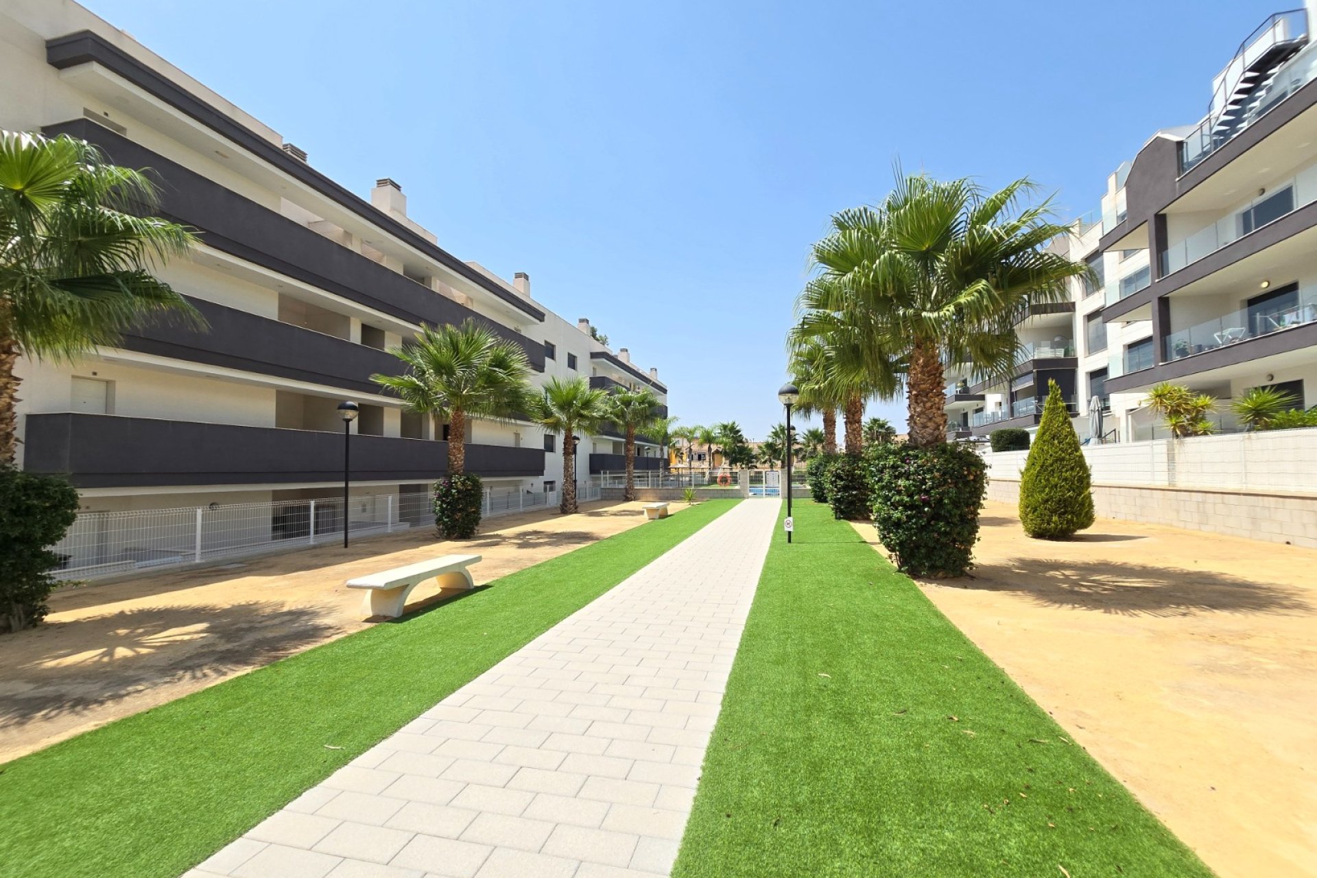 Resale - Apartment / Flat * - Orihuela Costa * - Villamartín * 
